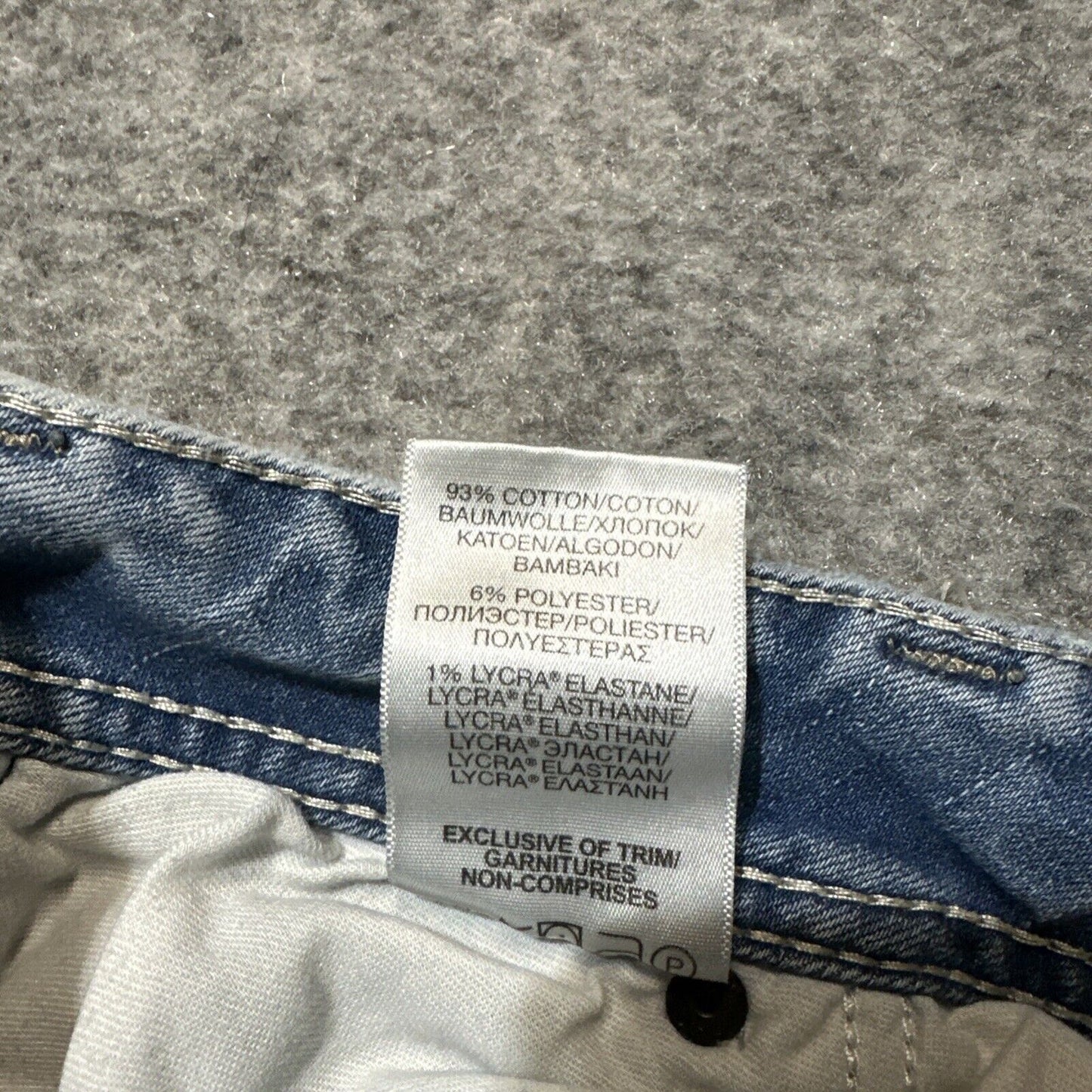 Silver Jeans Suki Mid Boot Distressed Jeans Women's Size 29/33 Blue Acid Wash