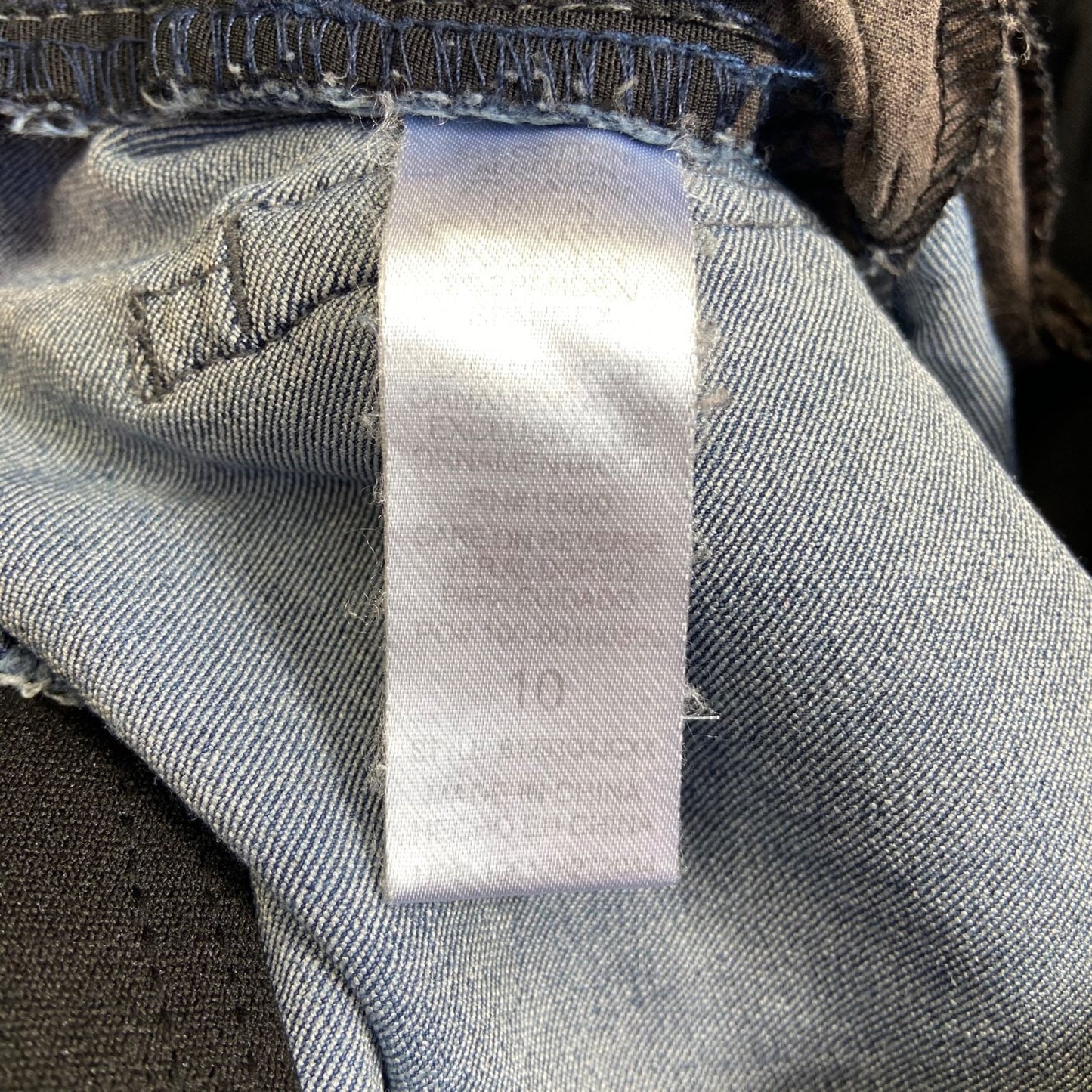 Democracy Women's Skinny Jeans Size 10 Blue Distressed