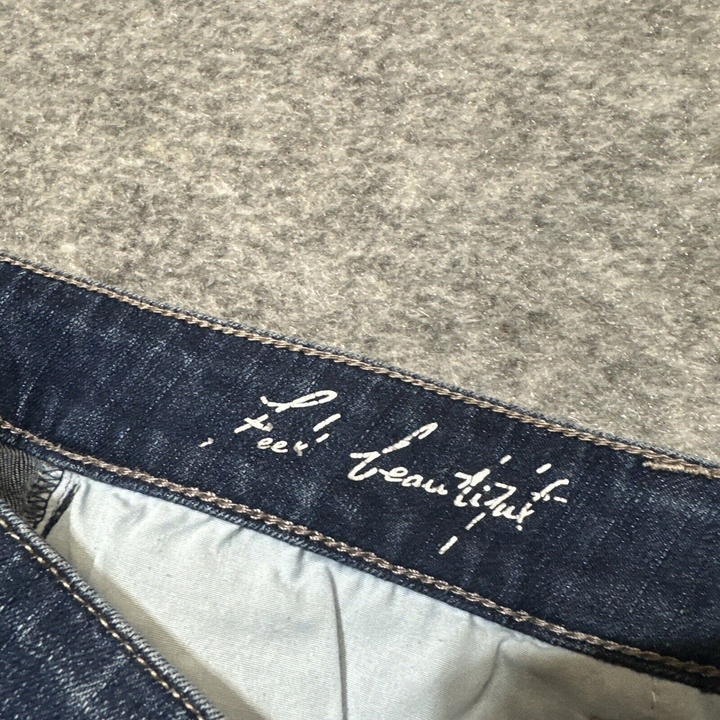 White House Black Market Distressed Slim Crop Jeans Women's Sz 8 Dark Blue Denim