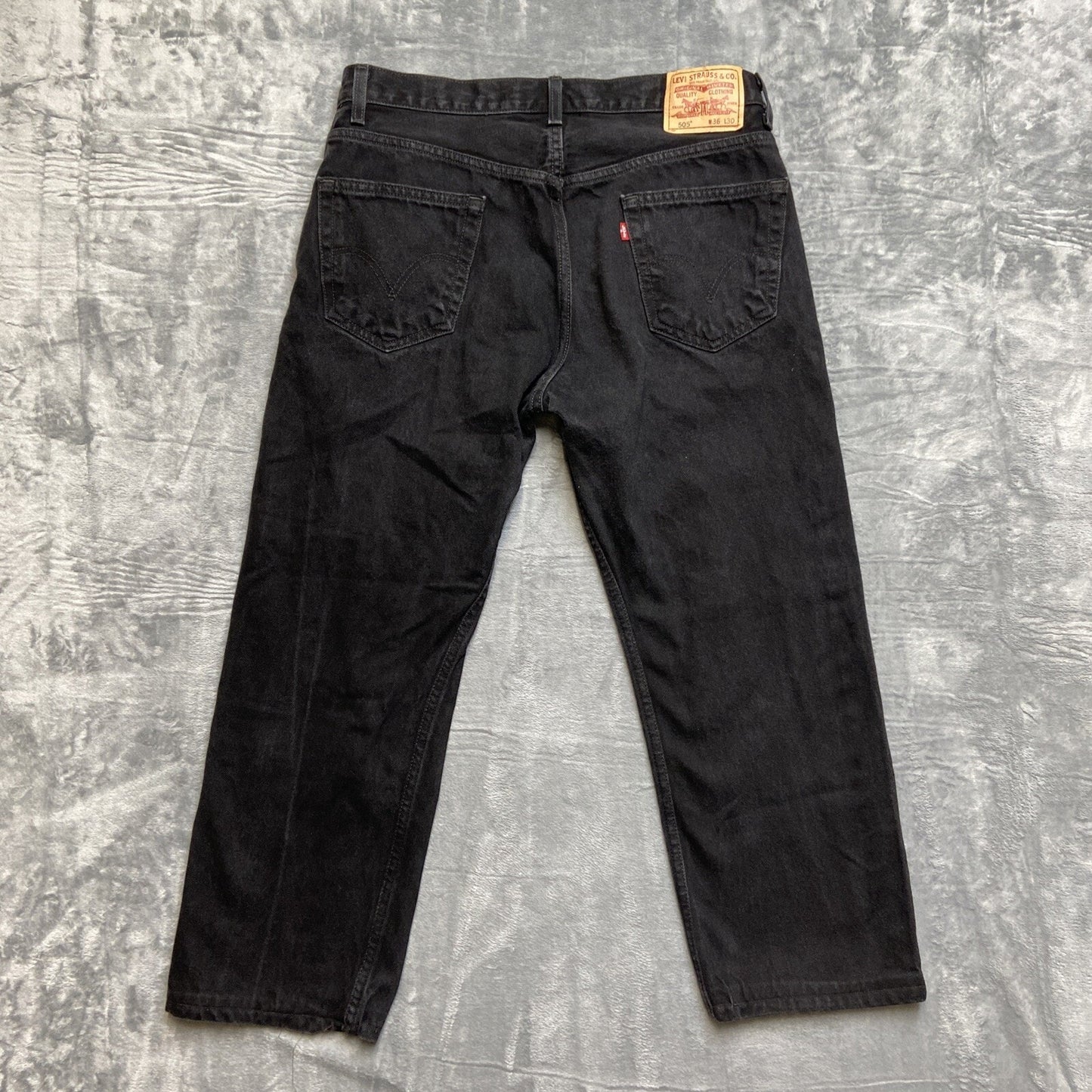 Vintage Levi's 505 Regular Fit Jeans Men's Size 36x30 Black Denim Hemmed*