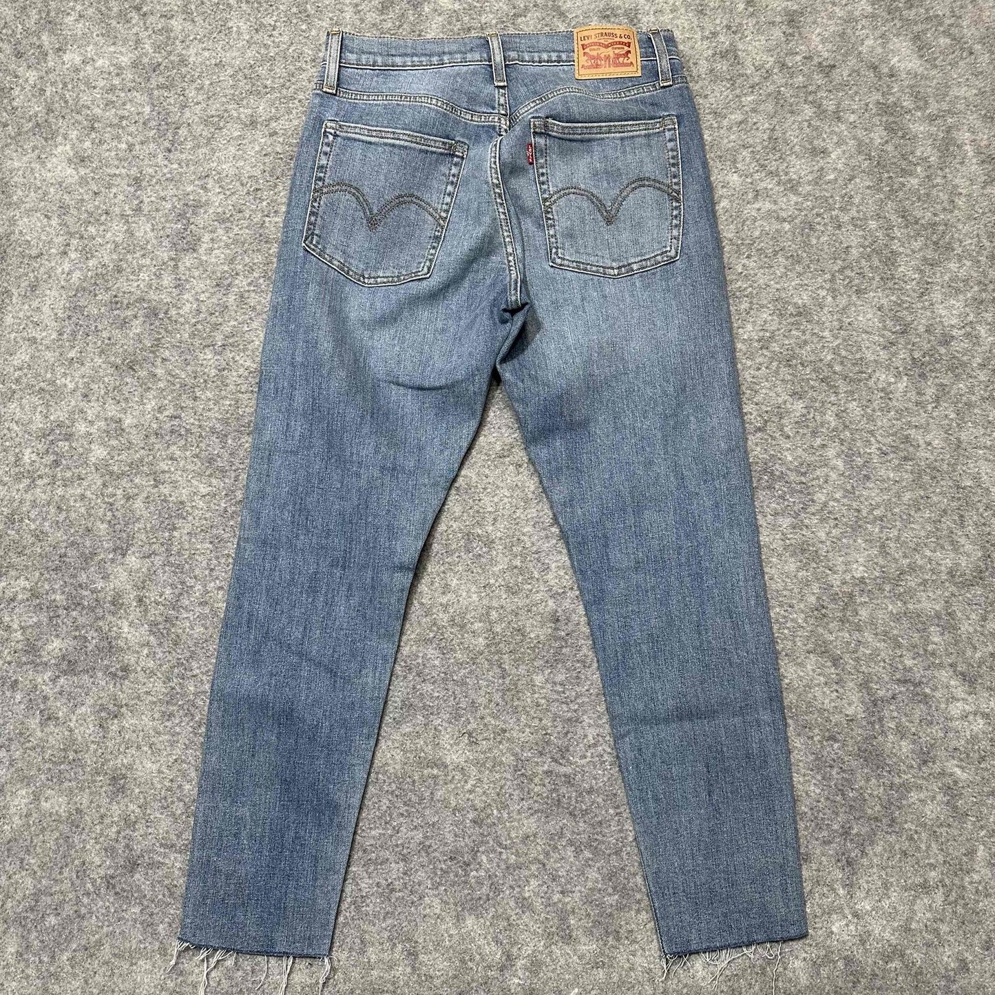 Levi's Wedgie Skinny Women's Distressed Raw Hem Jeans Size 29 Blue Denim