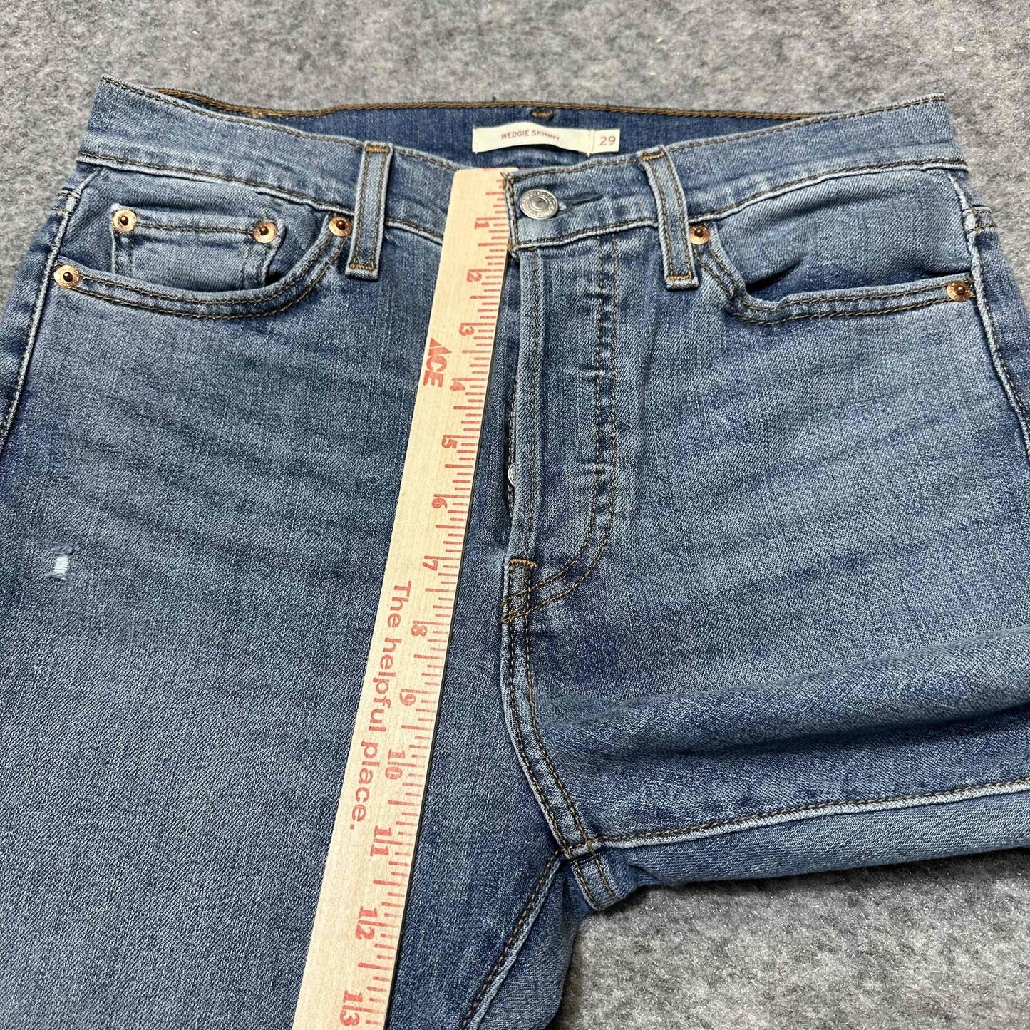 Levi's Wedgie Skinny Women's Distressed Raw Hem Jeans Size 29 Blue Denim