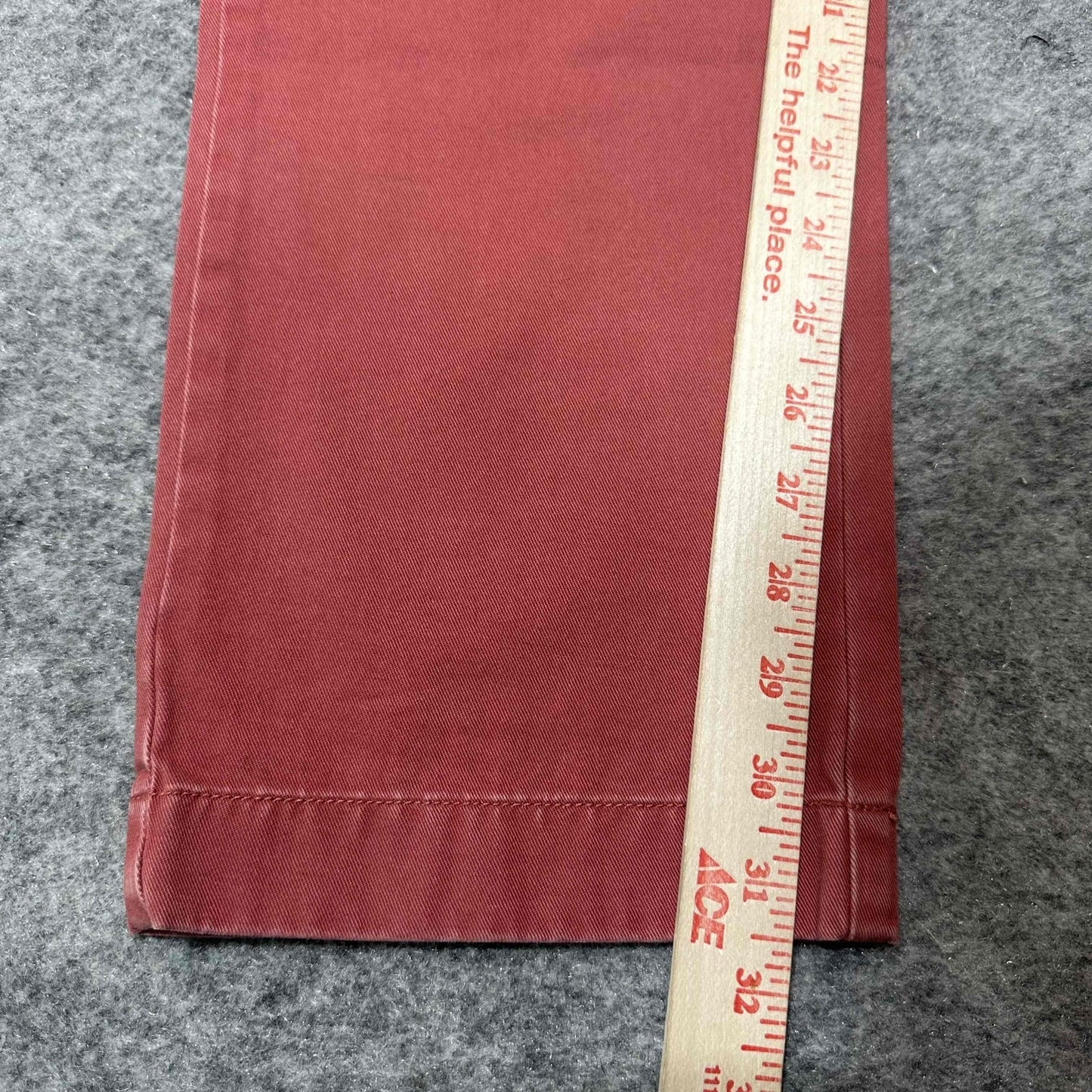 J.Crew Men's Flat Front Straight Chino Pants Size 33x32 Red