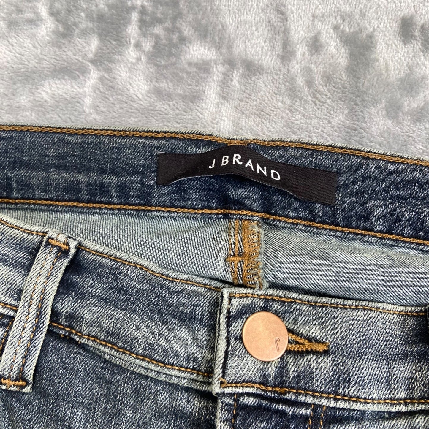 J Brand Women's Skinny Jeans Size 27 Blue Distressed