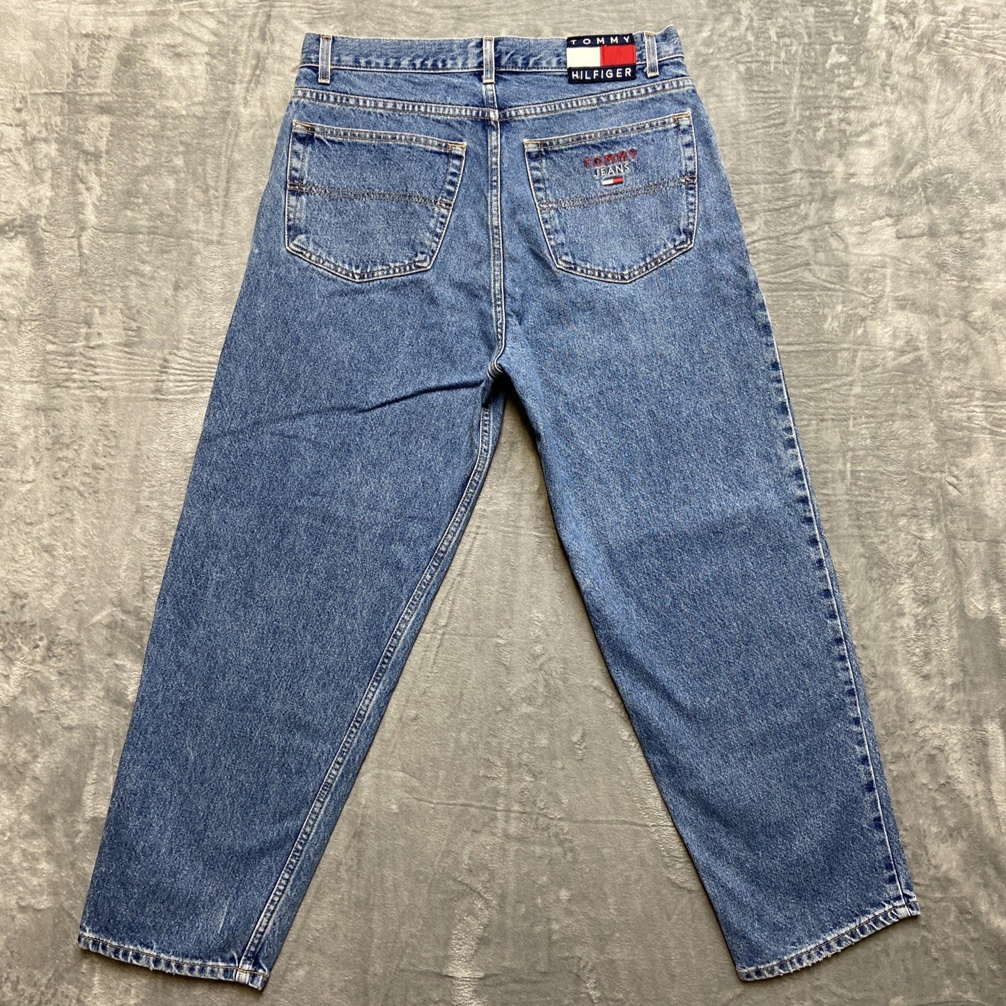 Vintage Tommy Hilfiger Baggy Straight Jeans Men's Size 34x30 Blue Denim