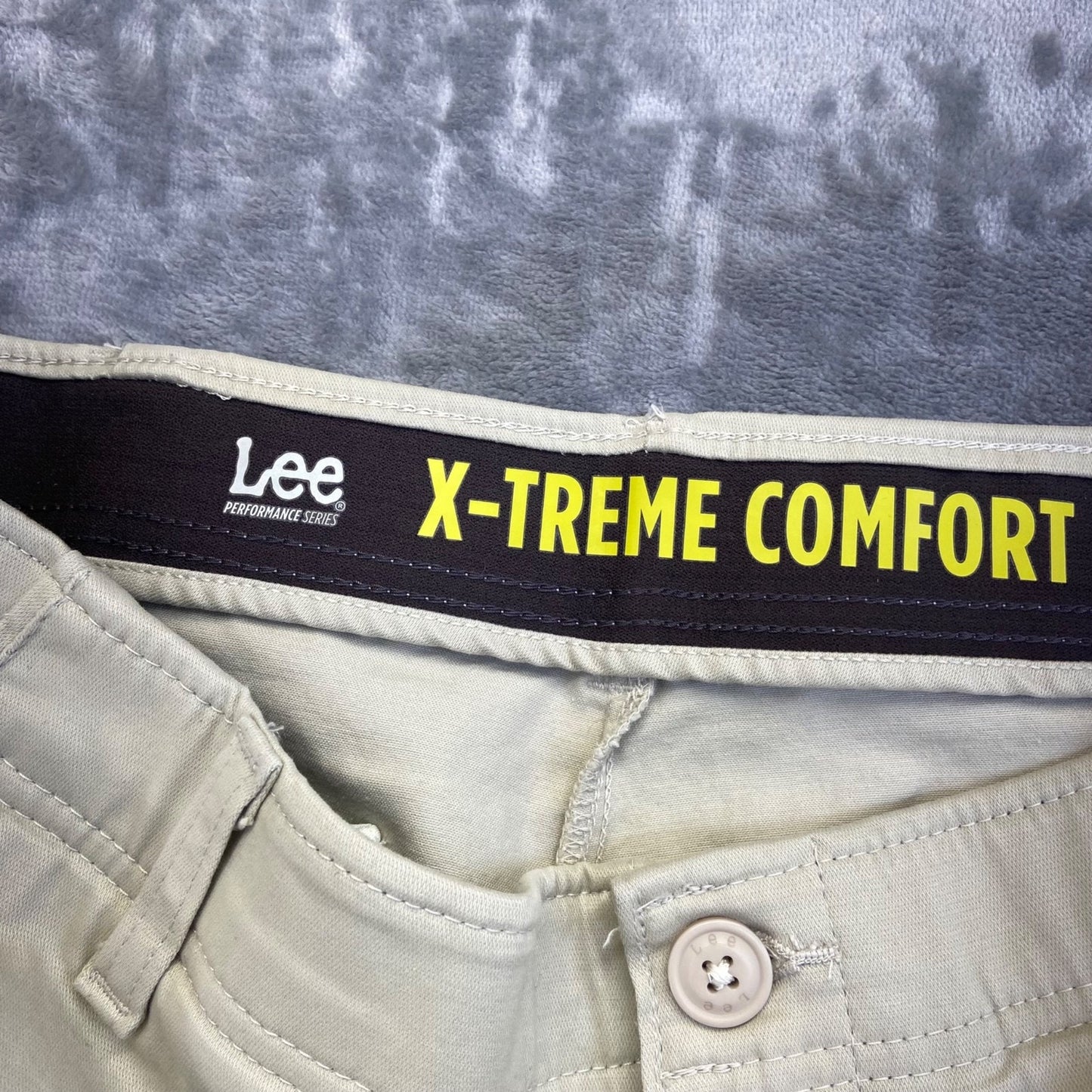 Lee Men's X-Treme Comfort Straight Pants Size 34x34 Beige
