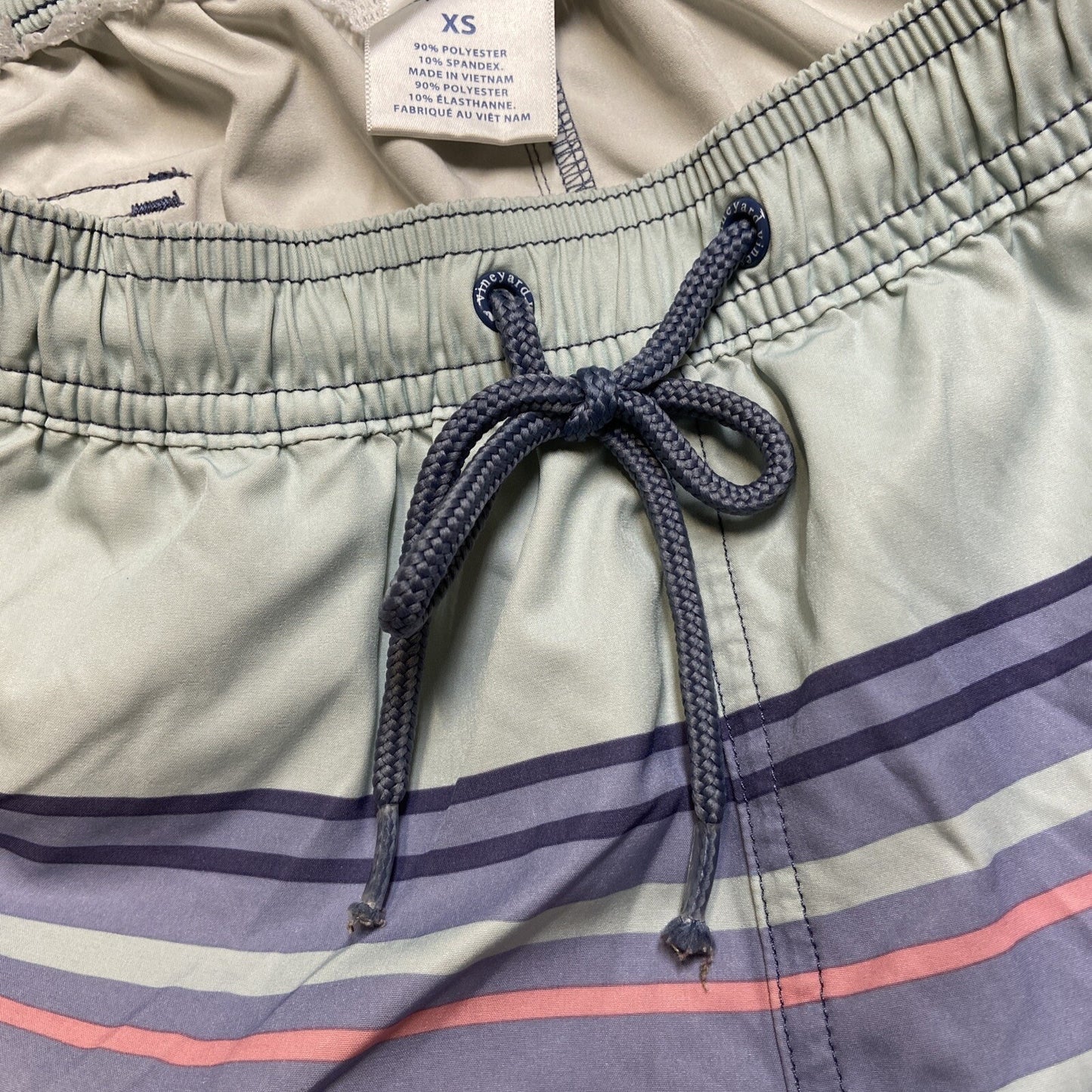 Vineyard Vines Swim Shorts Men's Size XS Multicolored Canvas
