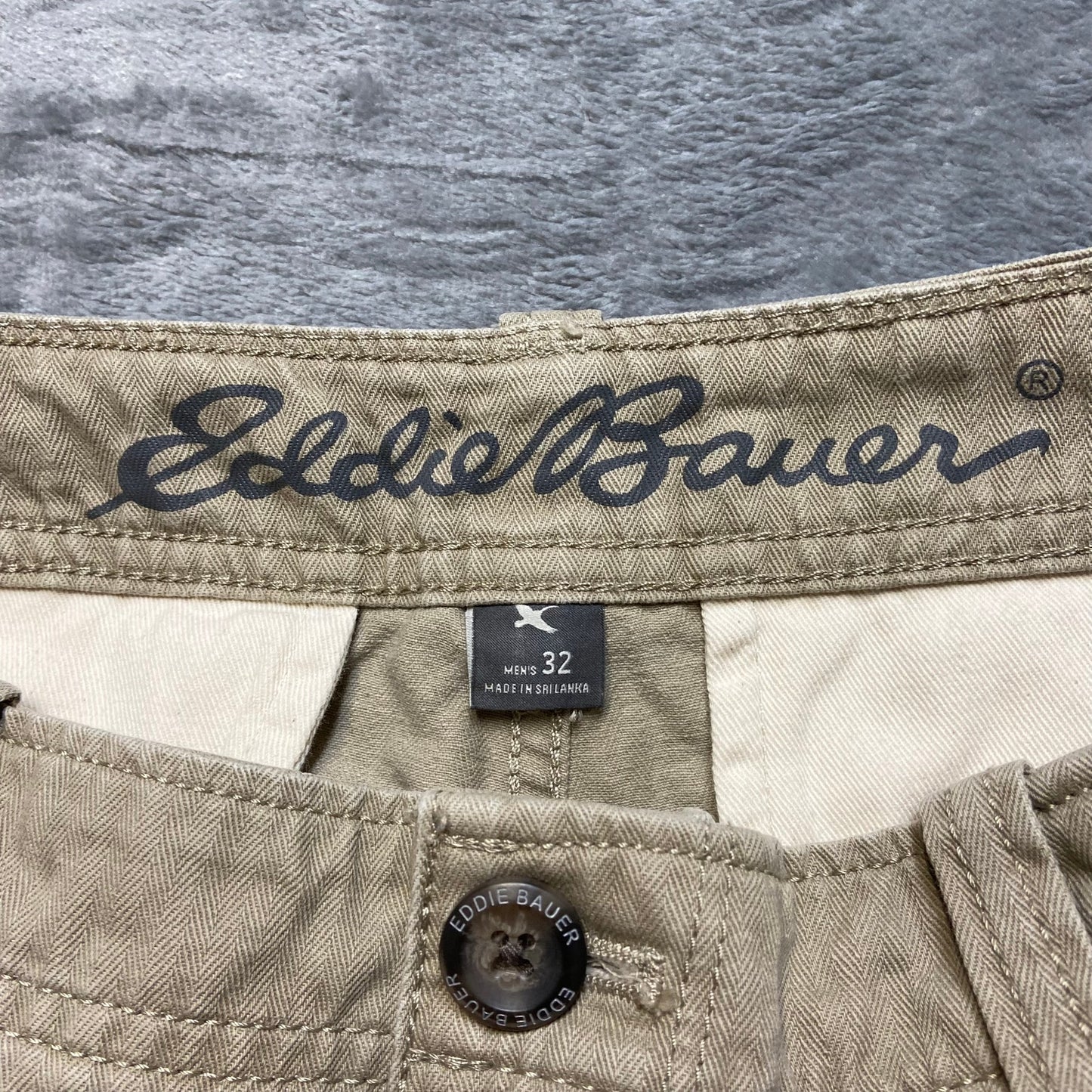 Eddie Bauer Cotton Cargo Shorts Men's Size 32 Beige