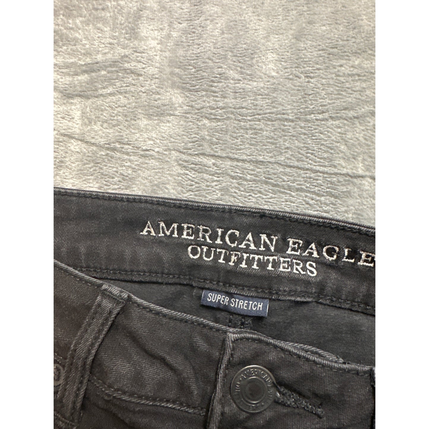 American Eagle Outfitters Cut-Off Shorts Women's Size 6 Black Denim