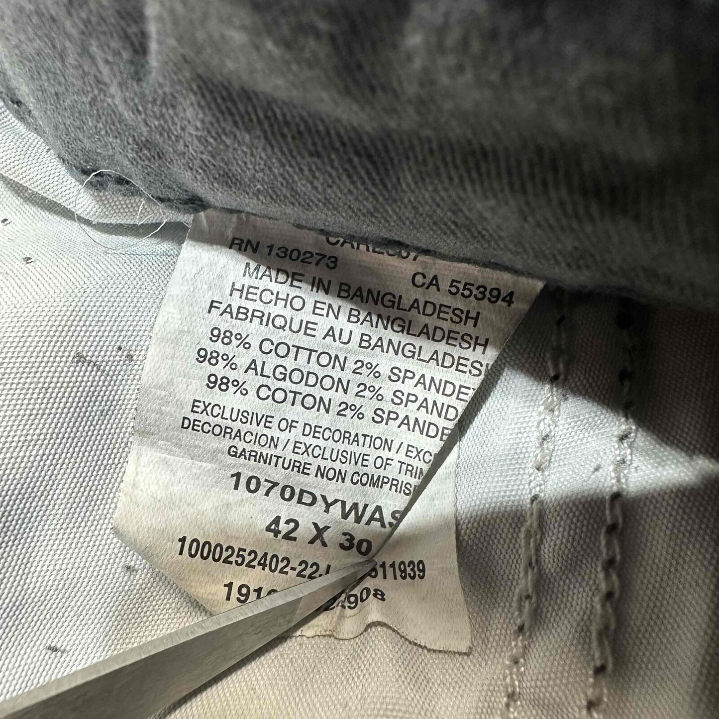 Wrangler Regular Taper Men's Straight Cargo Pants Size 42x30 Gray Faded Pants