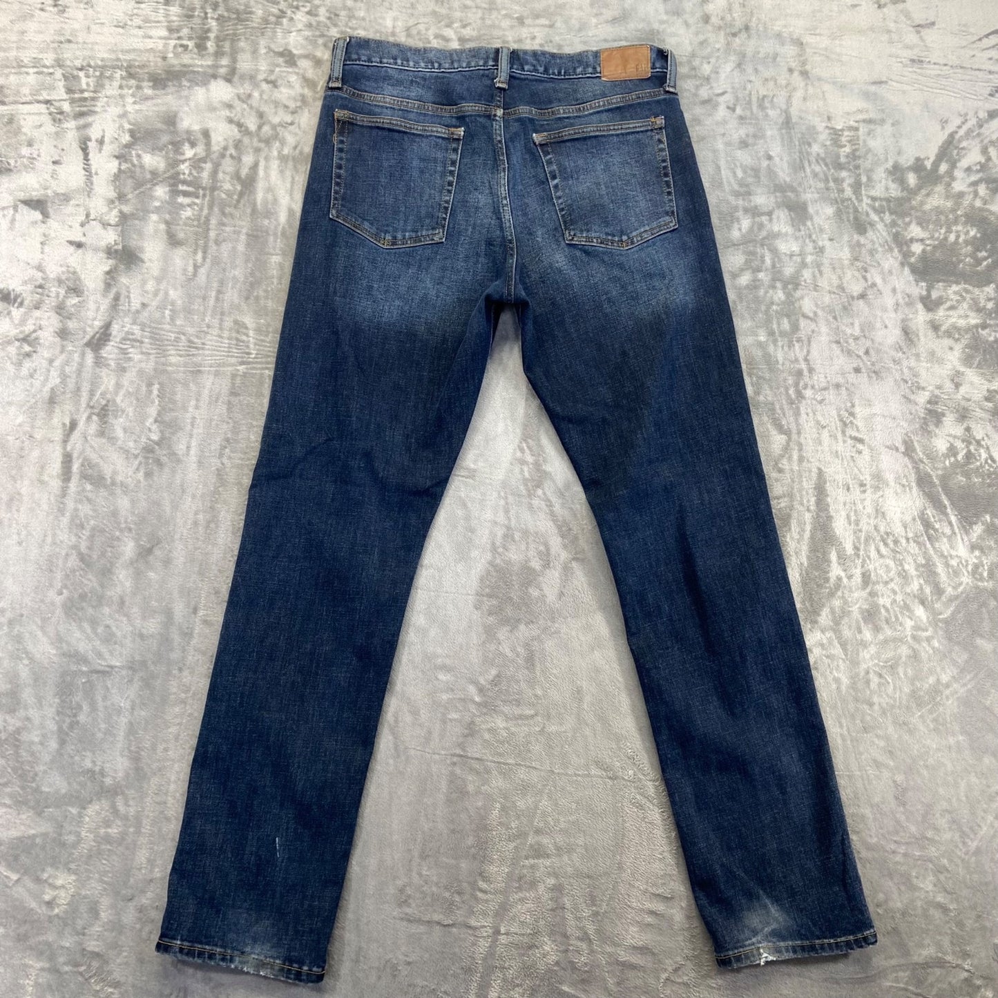 GAP Men's Slim Straight Jeans Size 33x32 Blue Denim