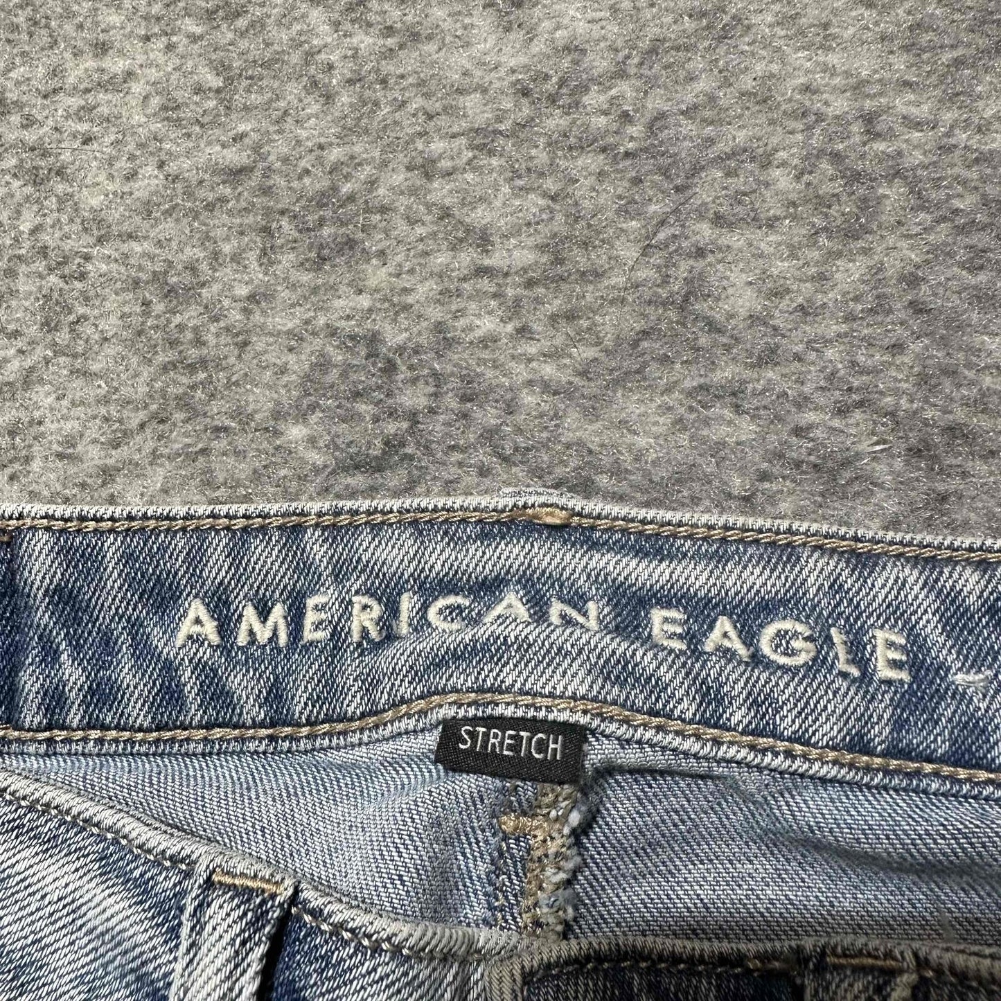 American Eagle Mom Straight Jean Women's Stretch Jeans Size 000 Short Blue Light