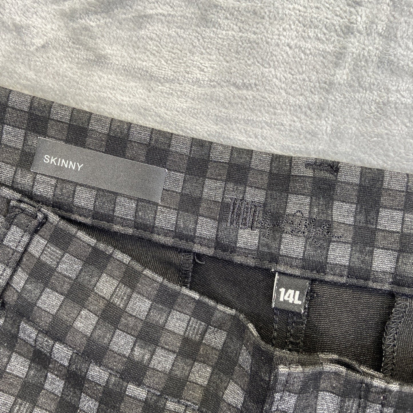 KUT From The Kloth Skinny Trousers Women's Size 14L Plaid Black Dress Pants