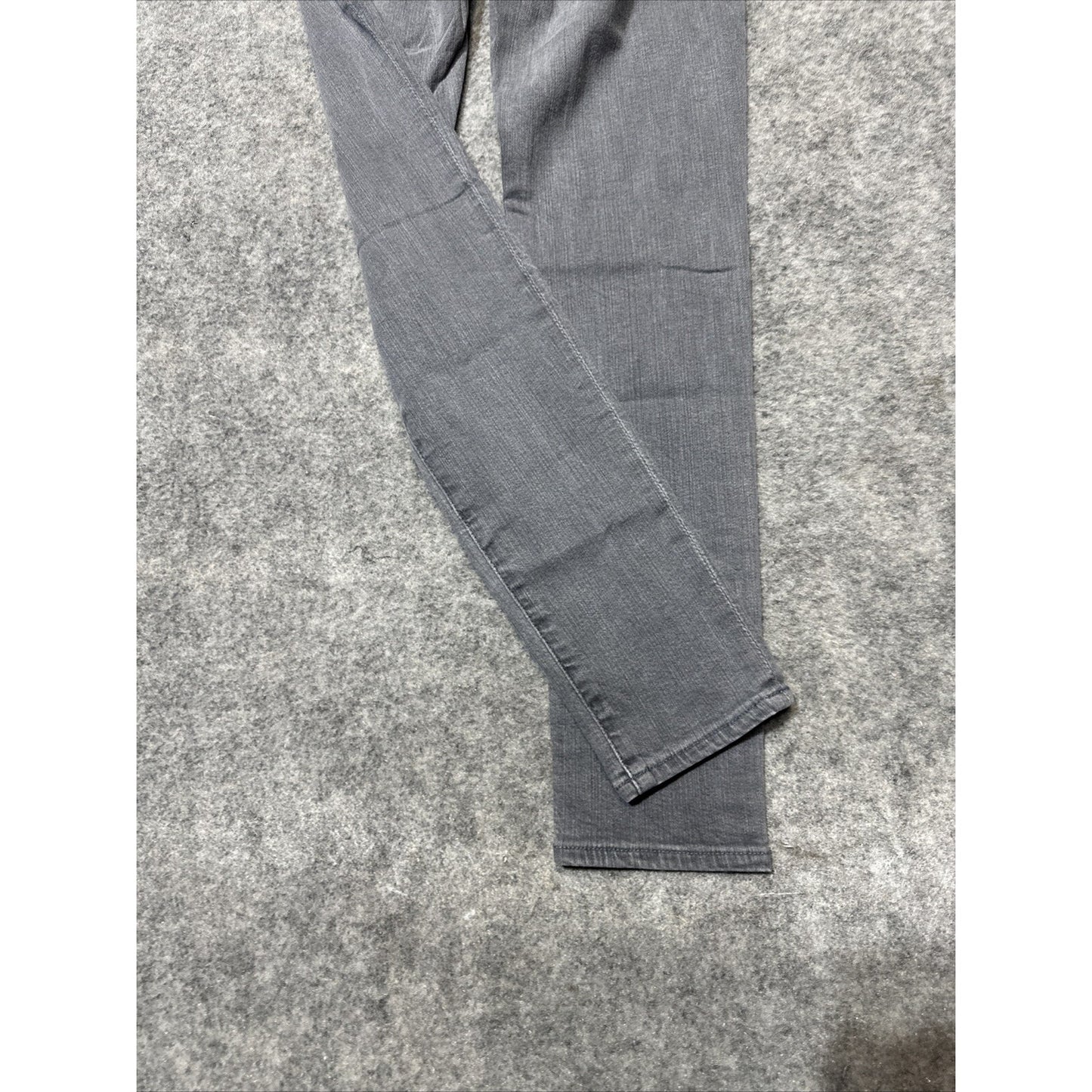 AG Adriano Goldschmied The Stevie Ankle Women’s Straight Leg Jeans Size 26R Gray