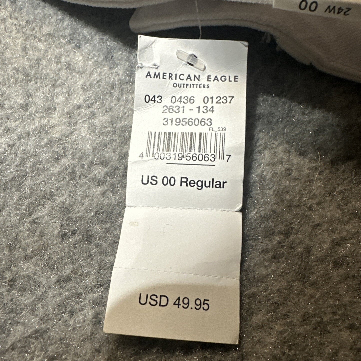 NEW American Eagle Stretch Women's Mom Jean Size 00R White Denim