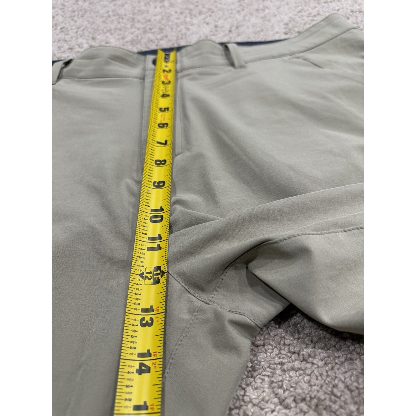32 Degrees Cool Beige Man's Flat Front Men's Cargo Shorts Size 36