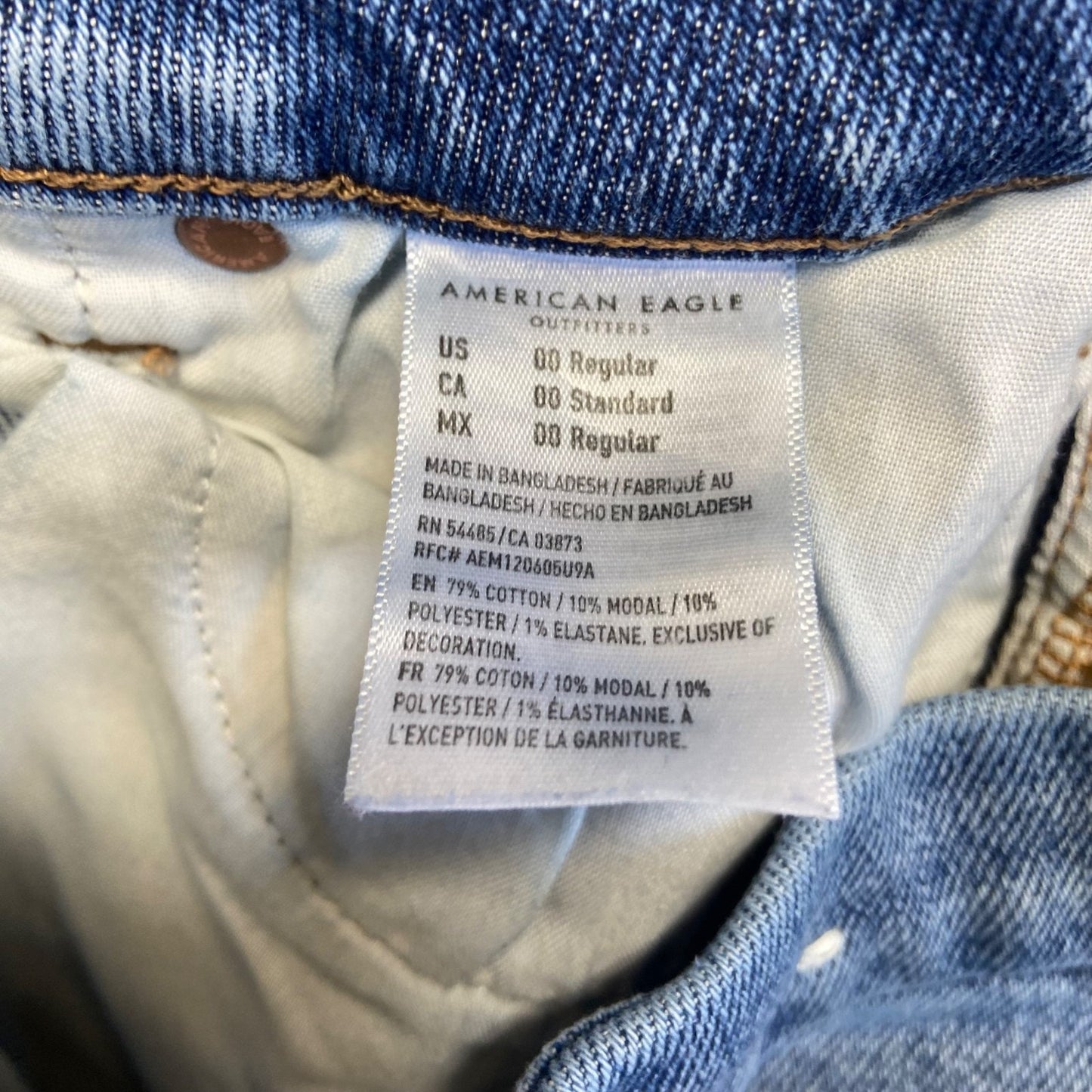 American Eagle Women's Curvy Mom Jeans Size 00 Blue Distressed Denim