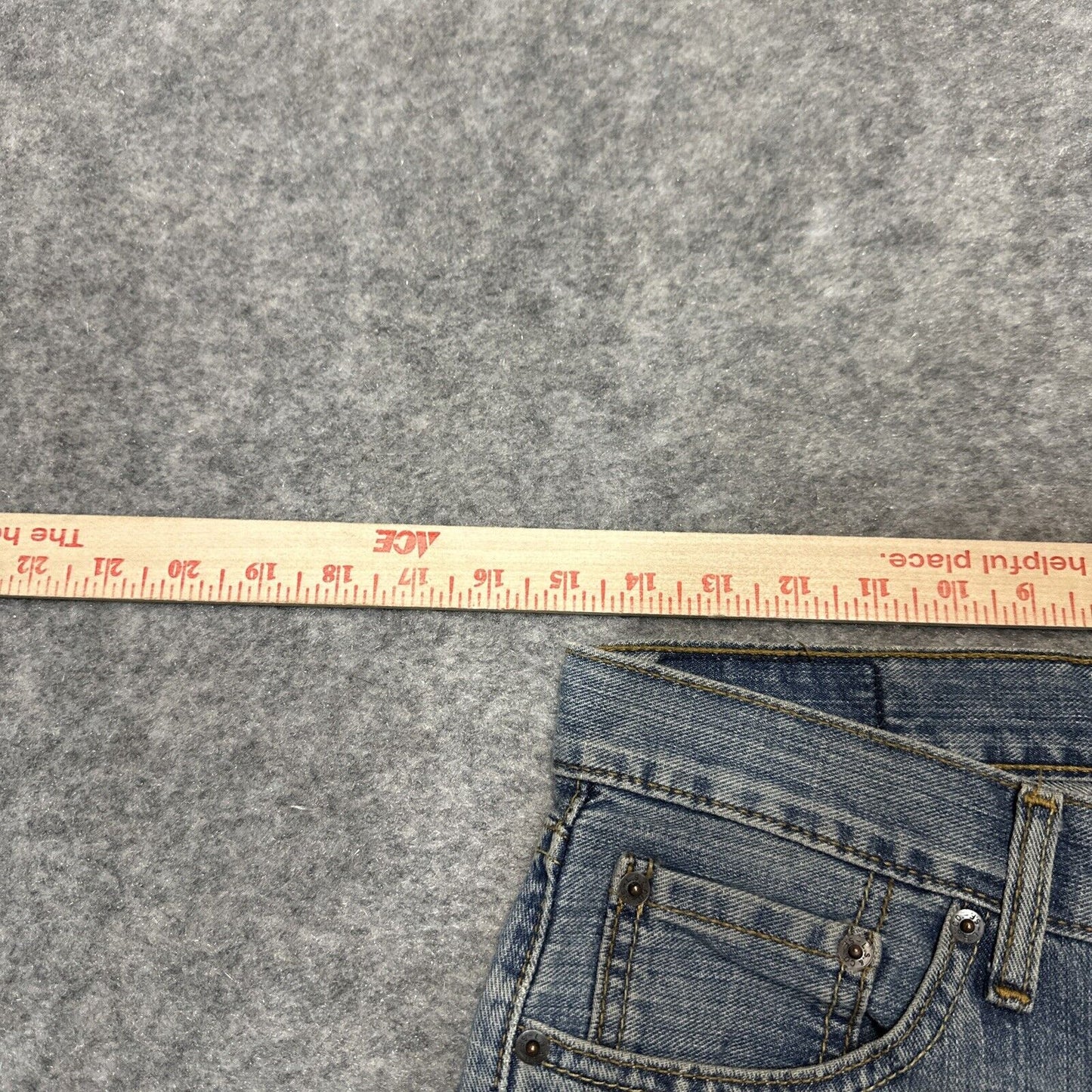 Signature Levi's Regular Men's Straight Jeans Size 30x32 Blue Light Wash Denim