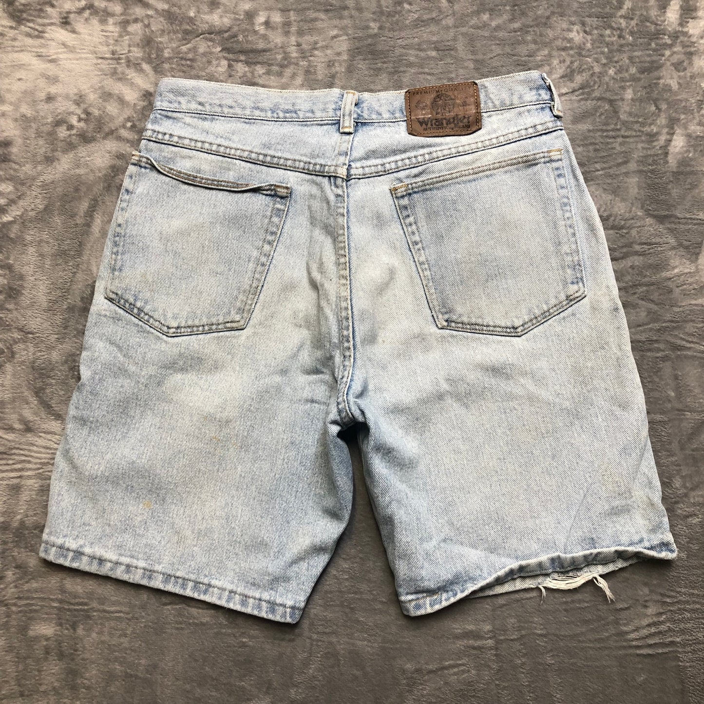 Wrangler Distressed Jean Shorts Size 32 Blue Denim Jorts
