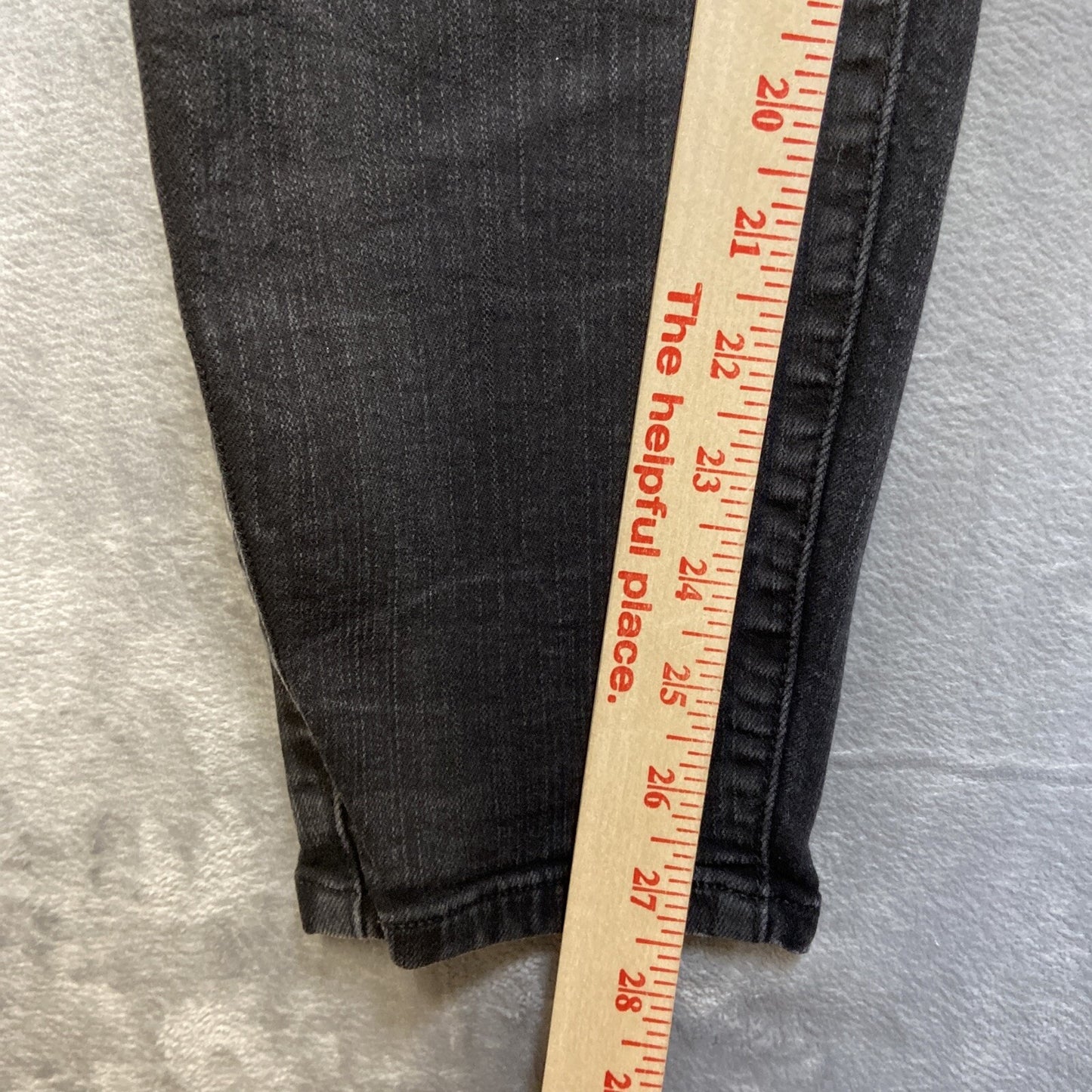 Torrid Premium Stretch Bombshell Skinny Distressed Jeans Women’s Size 18R Black