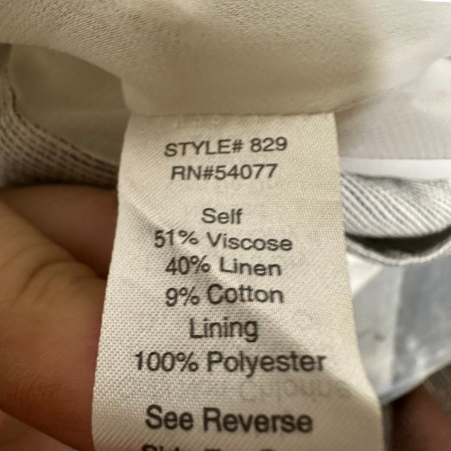 CAbi A Line Skirt Women's Size 8 White Viscose Blend