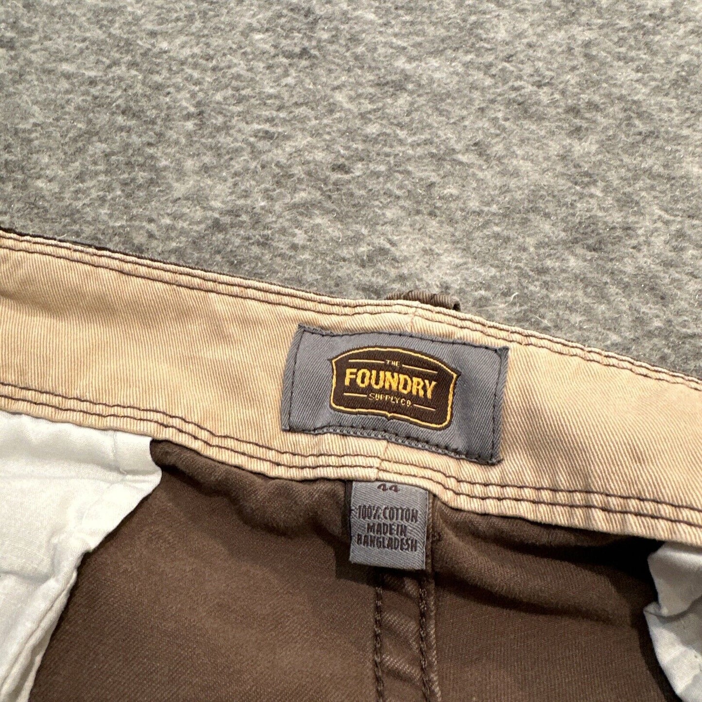 The Foundry Men's Cargo Shorts Size 44 Brown Dark Wash Shorts