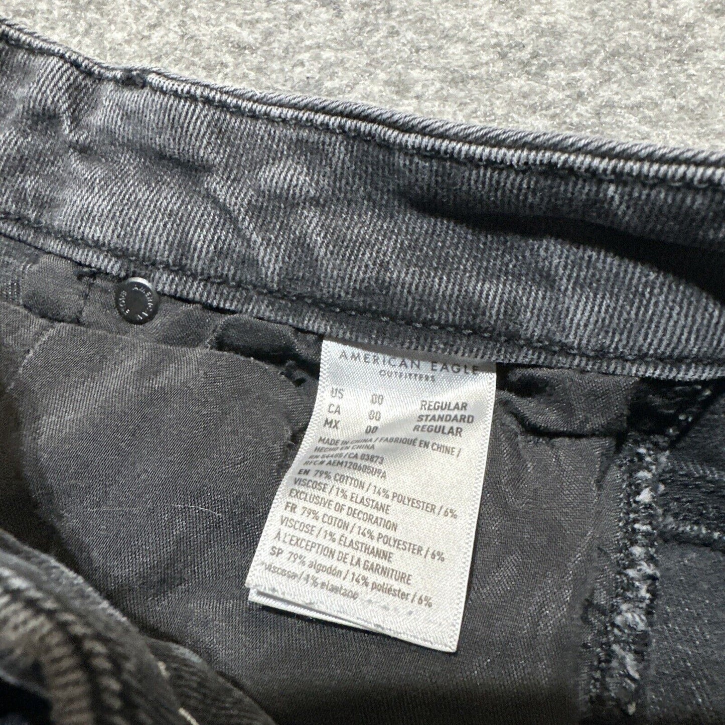 American Eagle Stretch Women's Curvy Mom Jeans Size 00 Black Dark Wash Denim