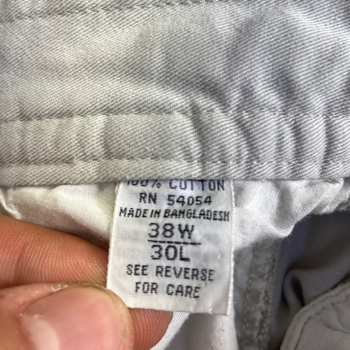Vintage Bugle Boy Men's Pleated Chino Pants Size 38x30 Beige Khaki 90s Preppy
