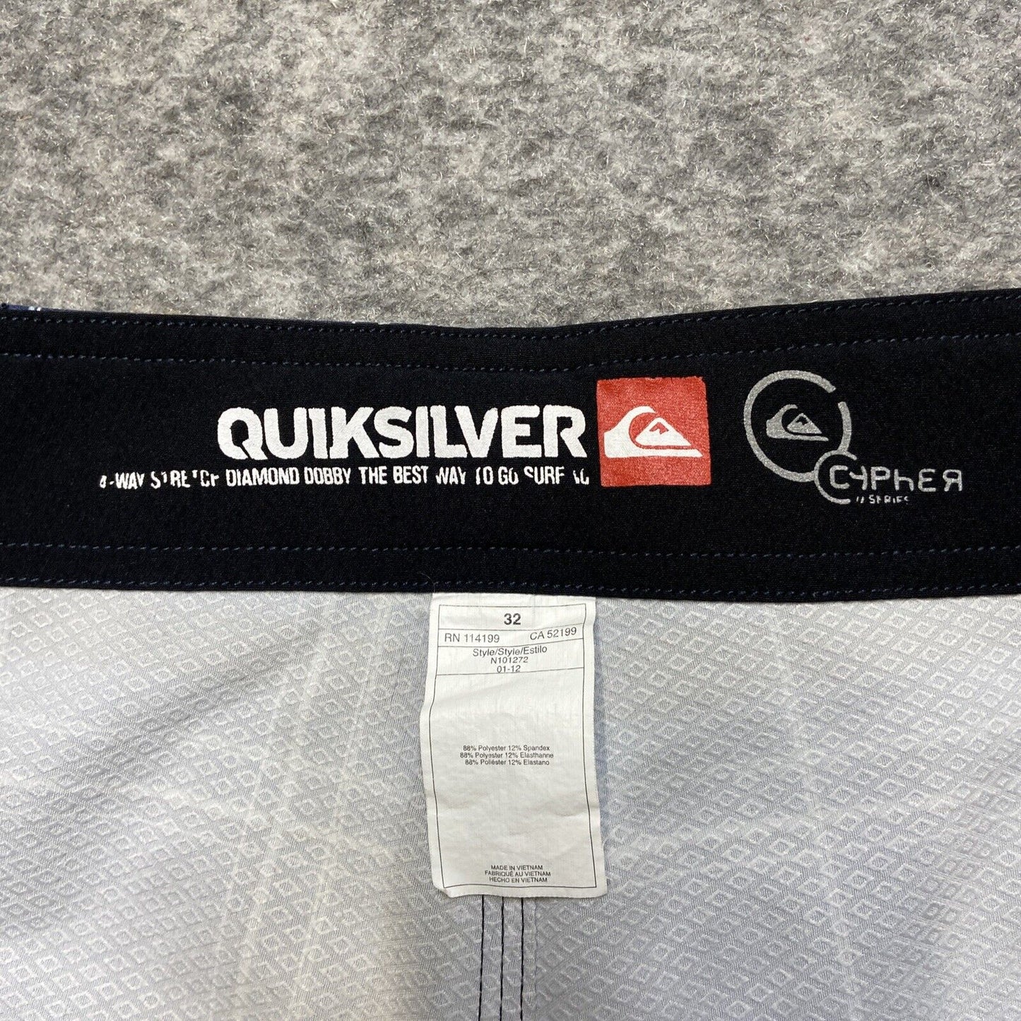 Quiksilver Cypher Series Board Shorts Men's Size 32 Blue Red White Plaid Shorts