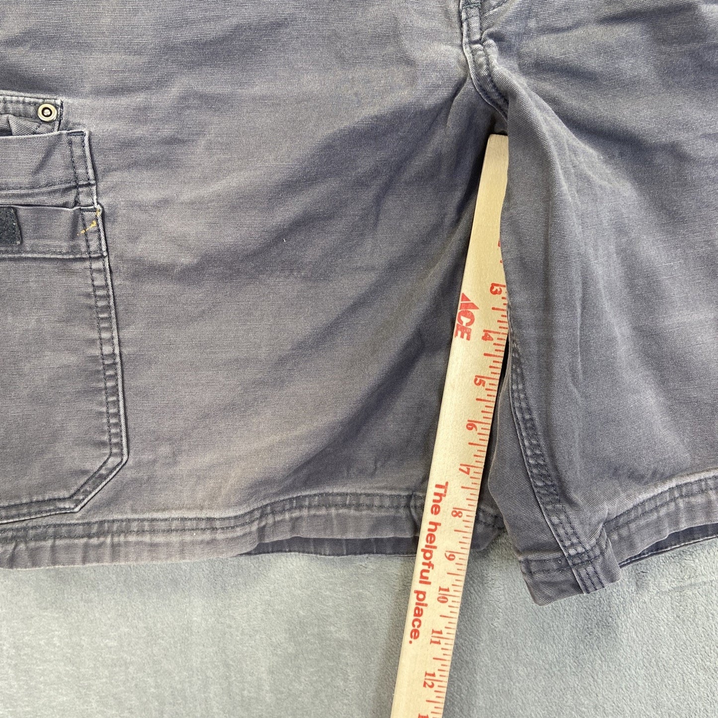 Duluth Trading Flex Fire Hose Cargo Shorts Men's Size 44 Dark Gray Work Shorts