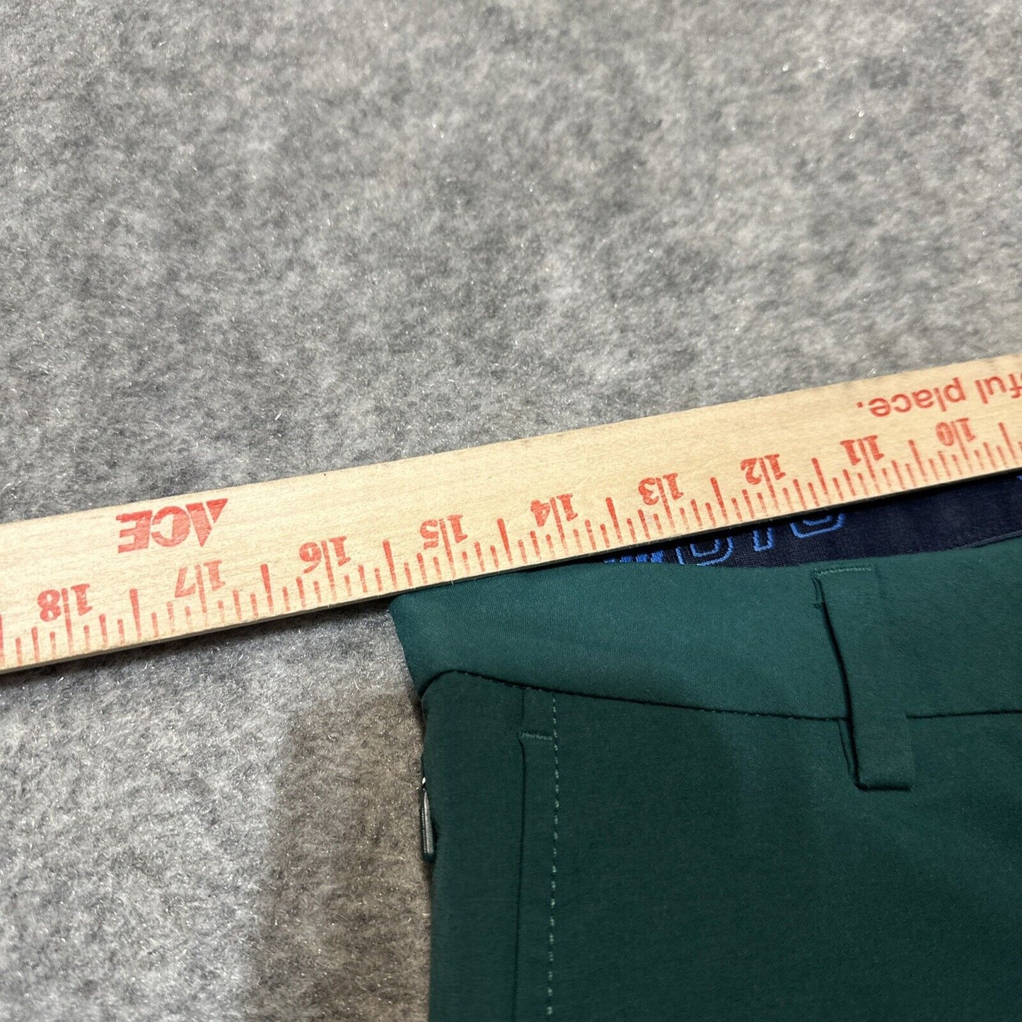 New Vineyard Vines OTG On The Go Pant Men's Size 30x32 Dark Green Chinos