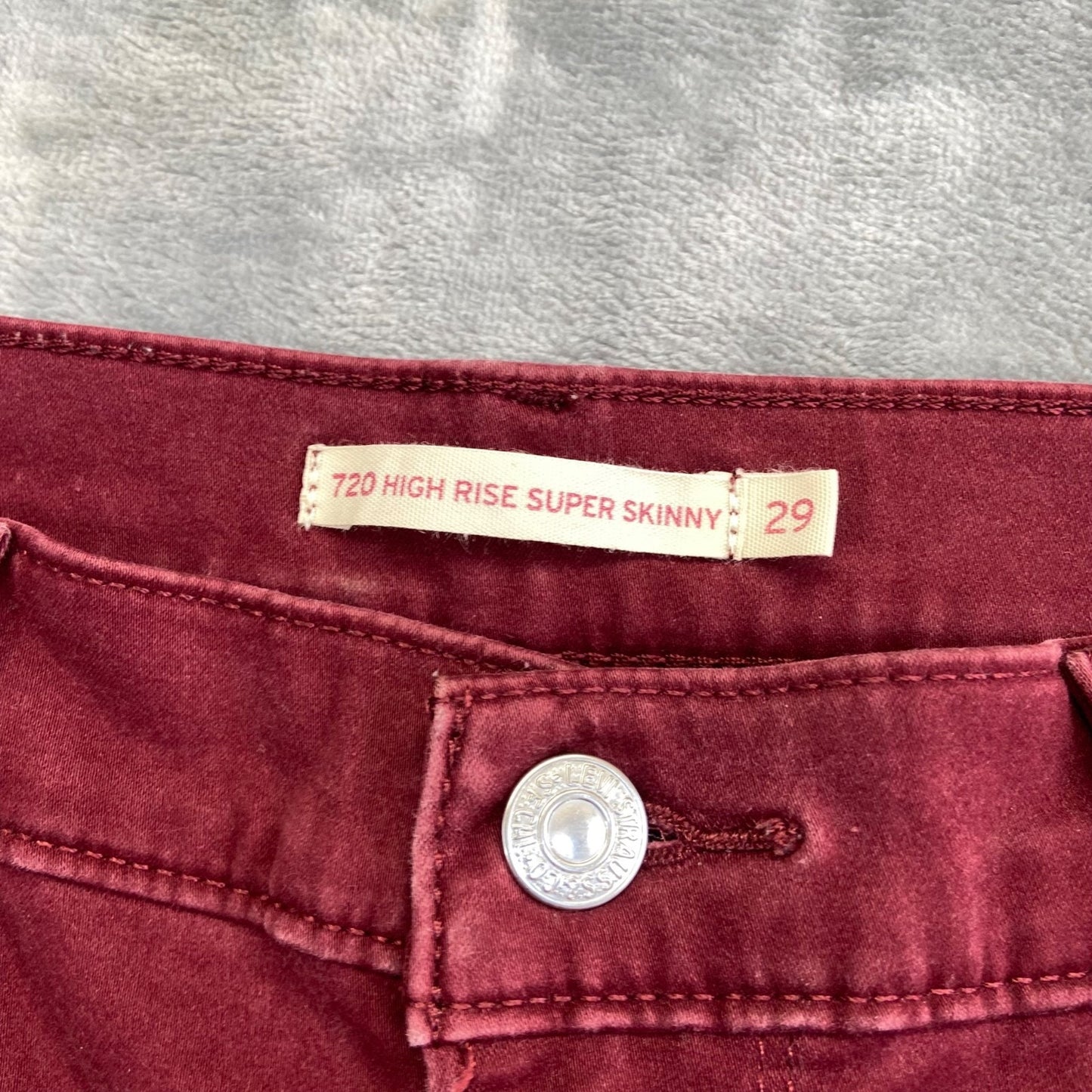 Levi's Women's 720 High Rise Super Skinny Jeans Size 29 Red