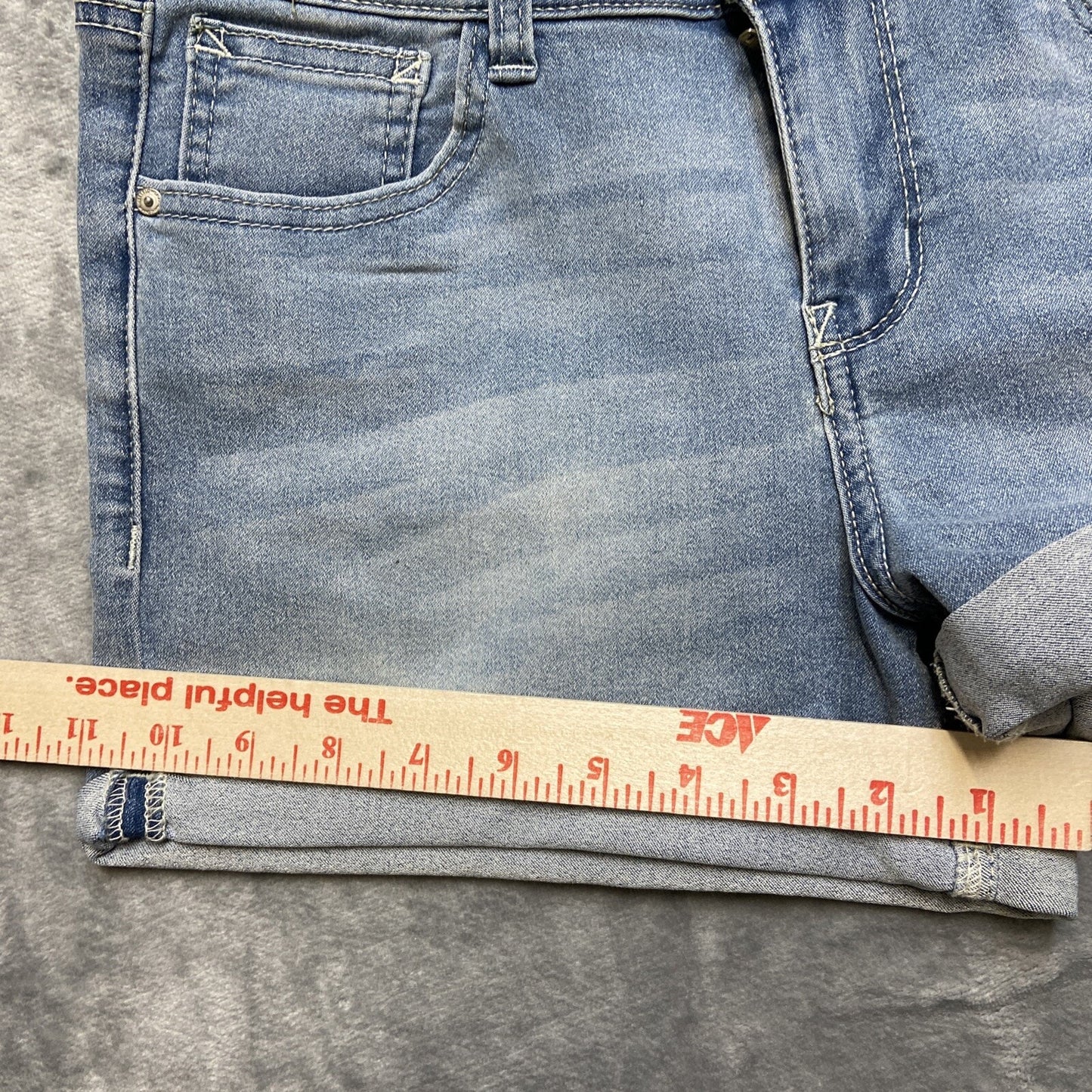 Wallflower Ultra Fit Cuffed Denim Shorts Women’s Size 11 Light Blue Denim