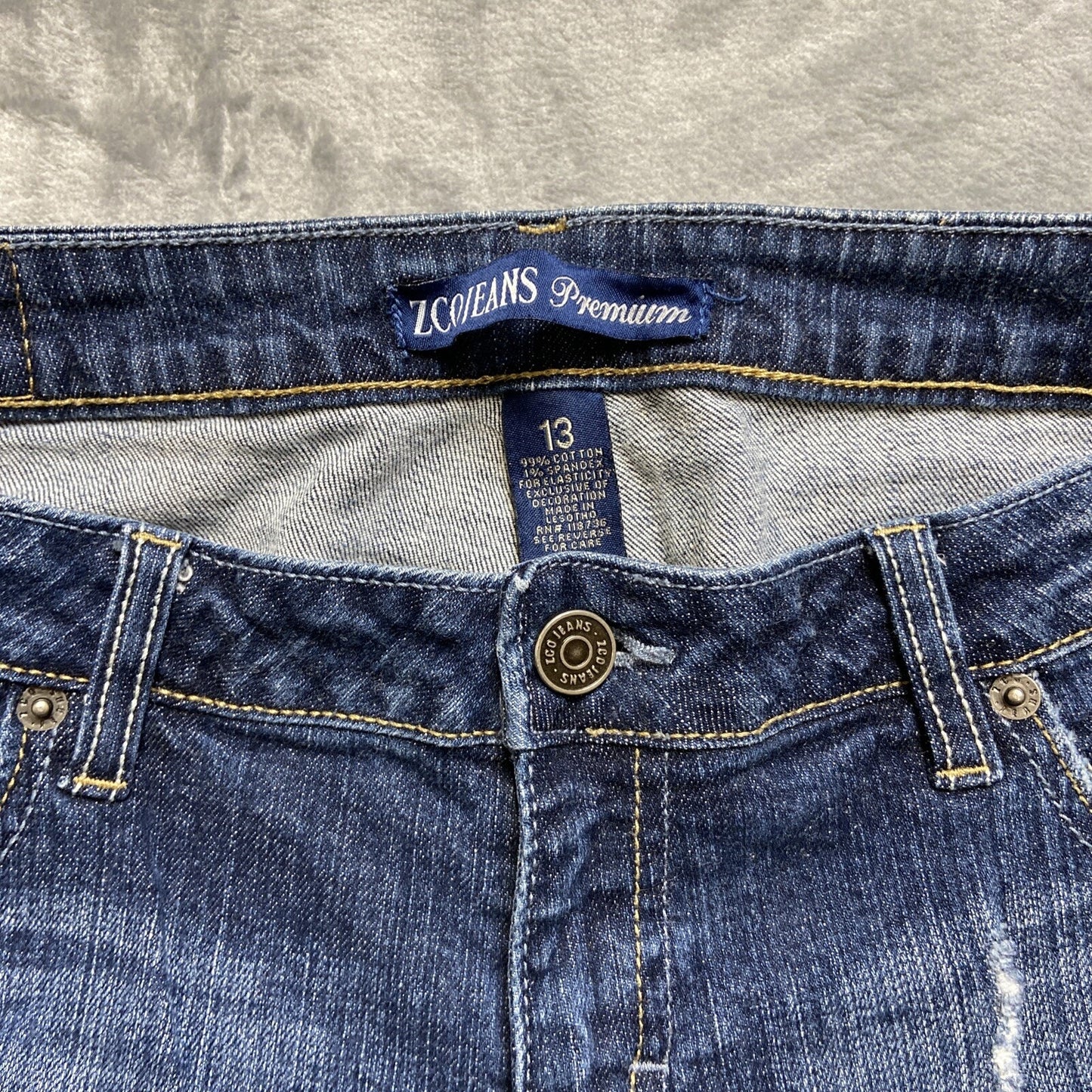 ZCO Premium Cuffed Denim Shorts Women’s Size 13 Blue Denim
