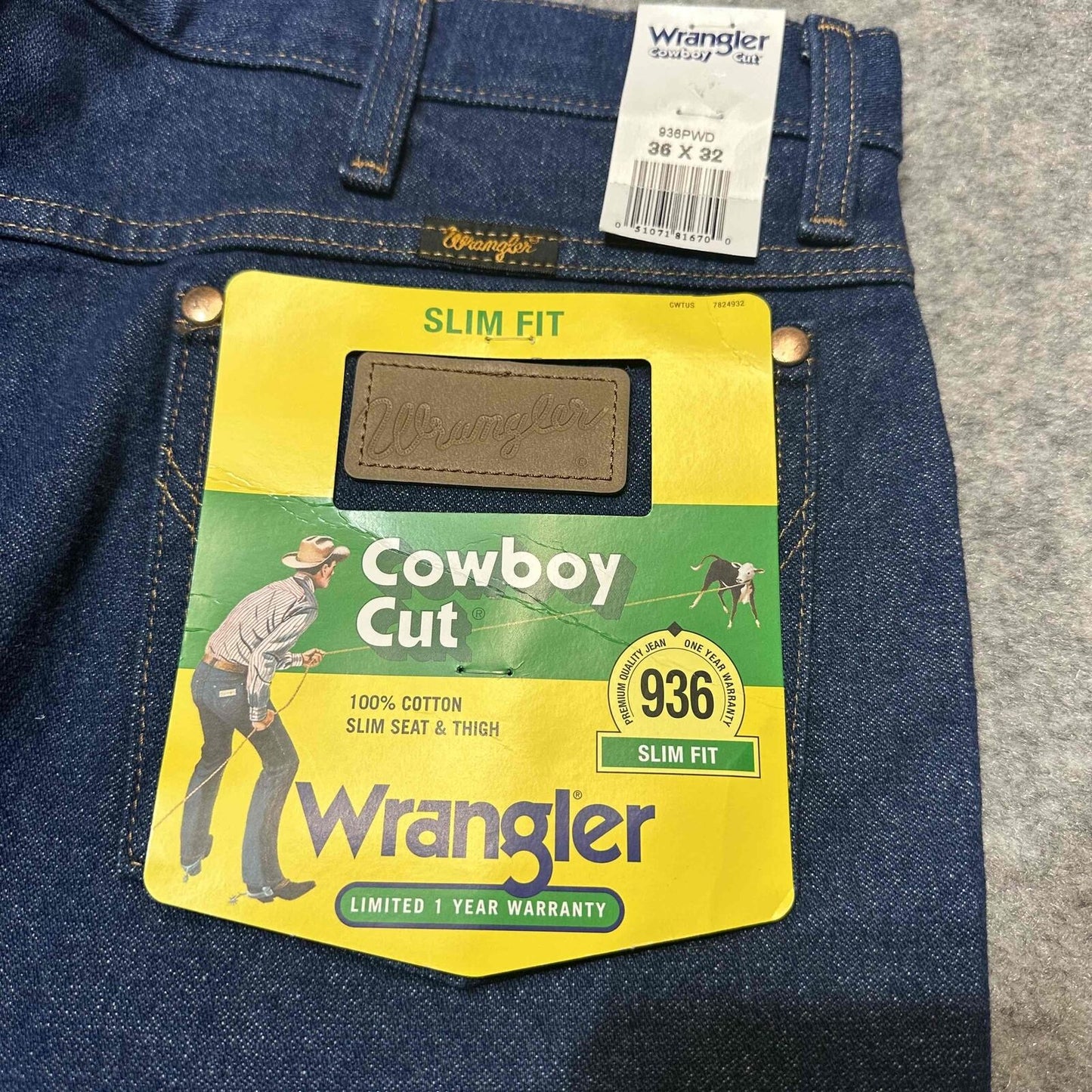 New Wrangler Men's Slim Fit Cowboy Cut Jeans Size 36x32 Blue Dark Wash Denim