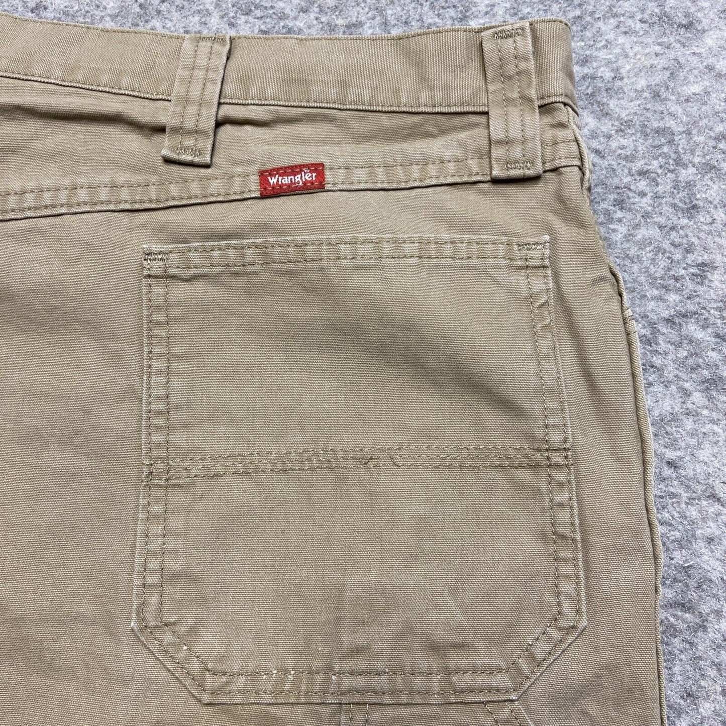 Wrangler Carpenter Shorts Men's Size 42 Brown Tan Work Shorts