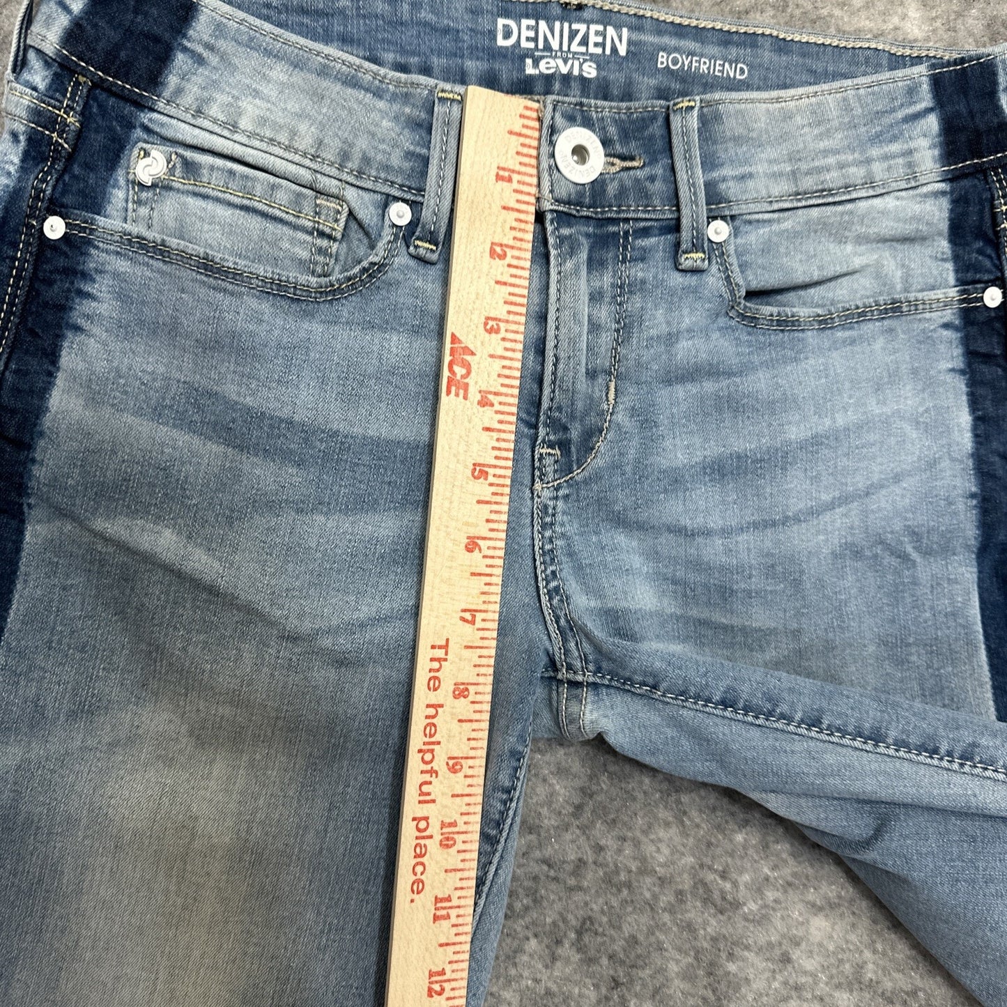 DENIZEN from Levi's Boyfriend Women's Jeans Size 1 Blue Light Wash Denim