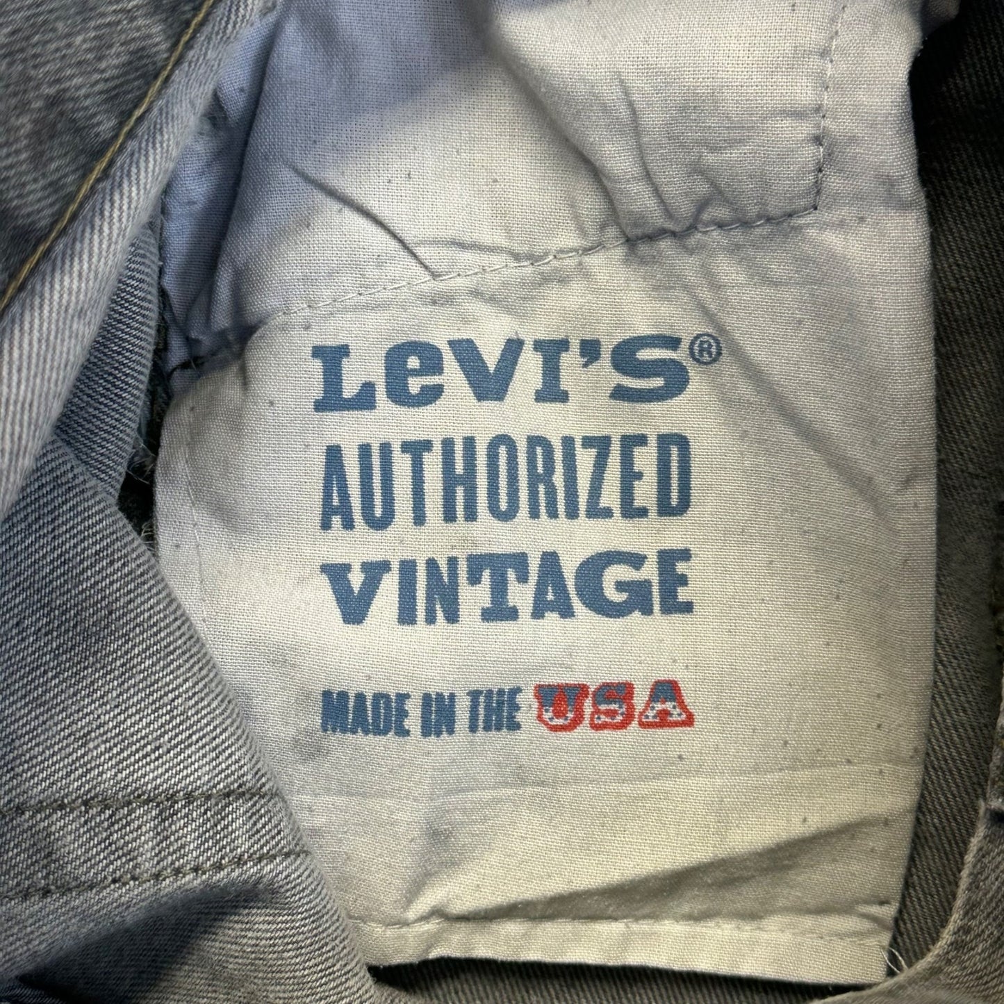 Vintage Levi's Women's Straight Jeans W24 Gray Distressed