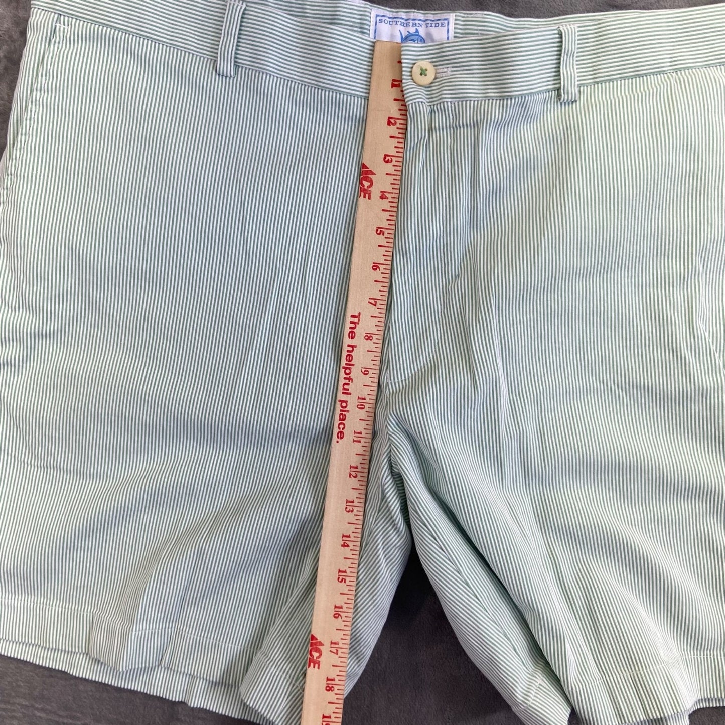 Southern Tide Men's Striped Shorts Size 42 Green