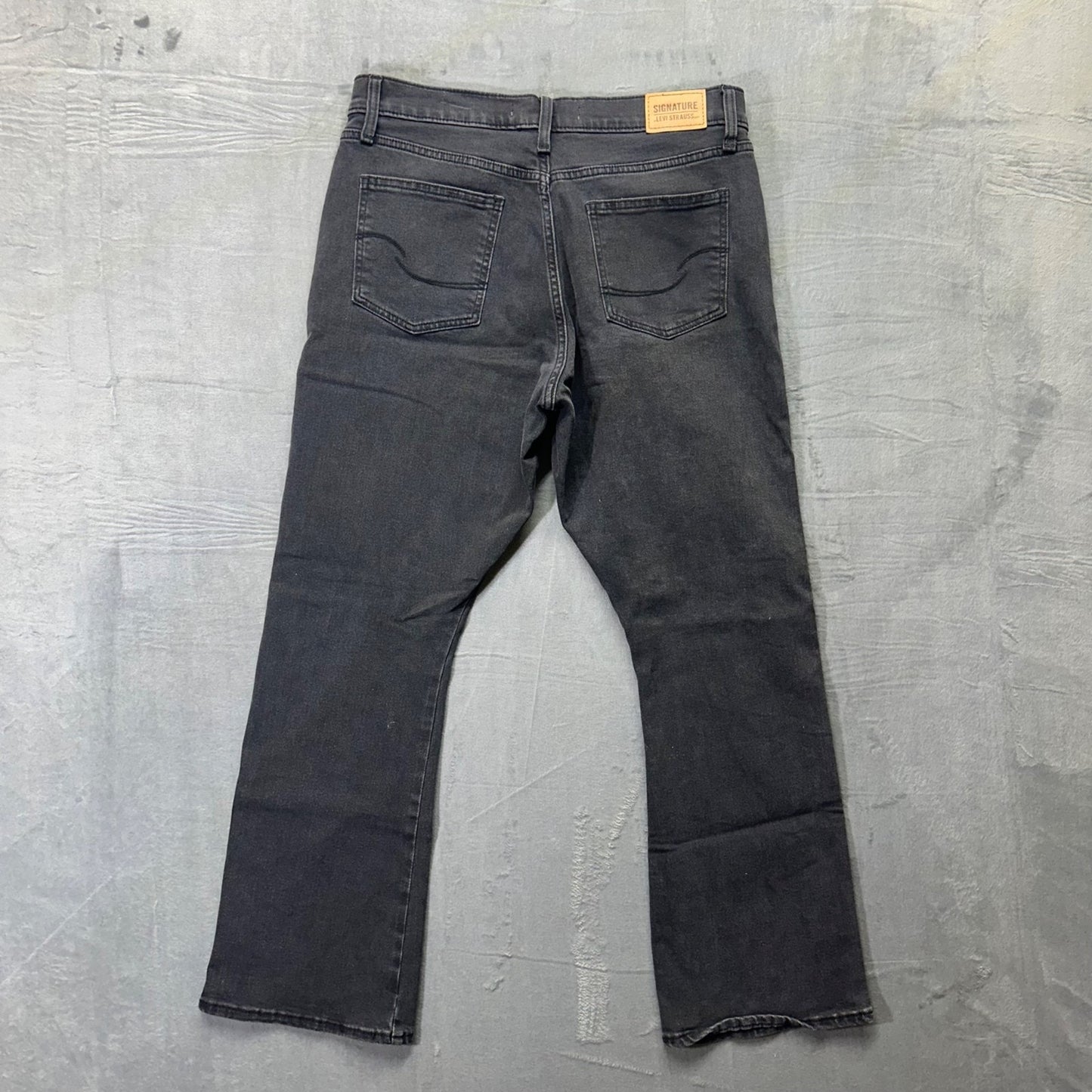 Signature Levi Strauss Women's High-Rise Kick Boot Jeans Size 10 Black #2011