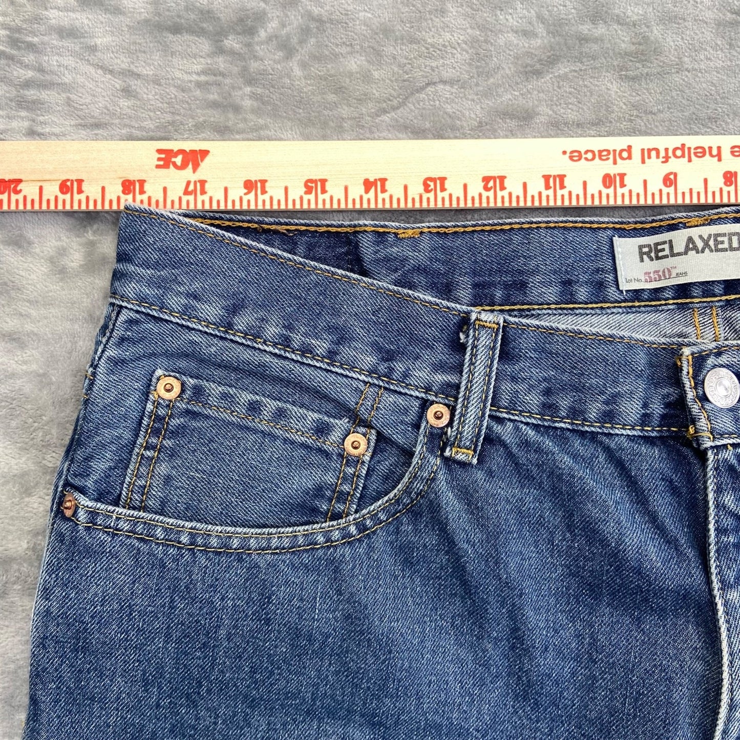 Levi's Men's 550 Relaxed Fit Straight Jeans 38x34 Blue