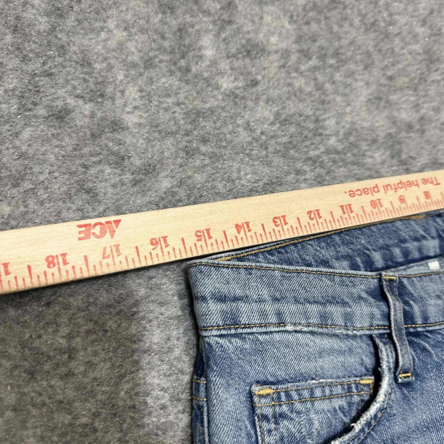 Current/Elliott Women's Cropped Frayed Hem Jeans Size 12/31 Blue