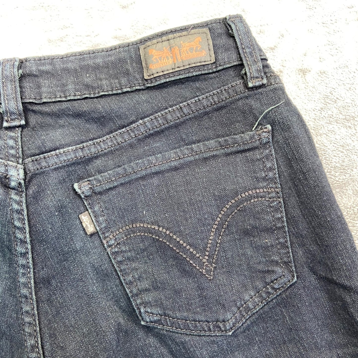 Levi's 535 Legging Skinny Jeans Women's Size 28 Dark Blue Denim