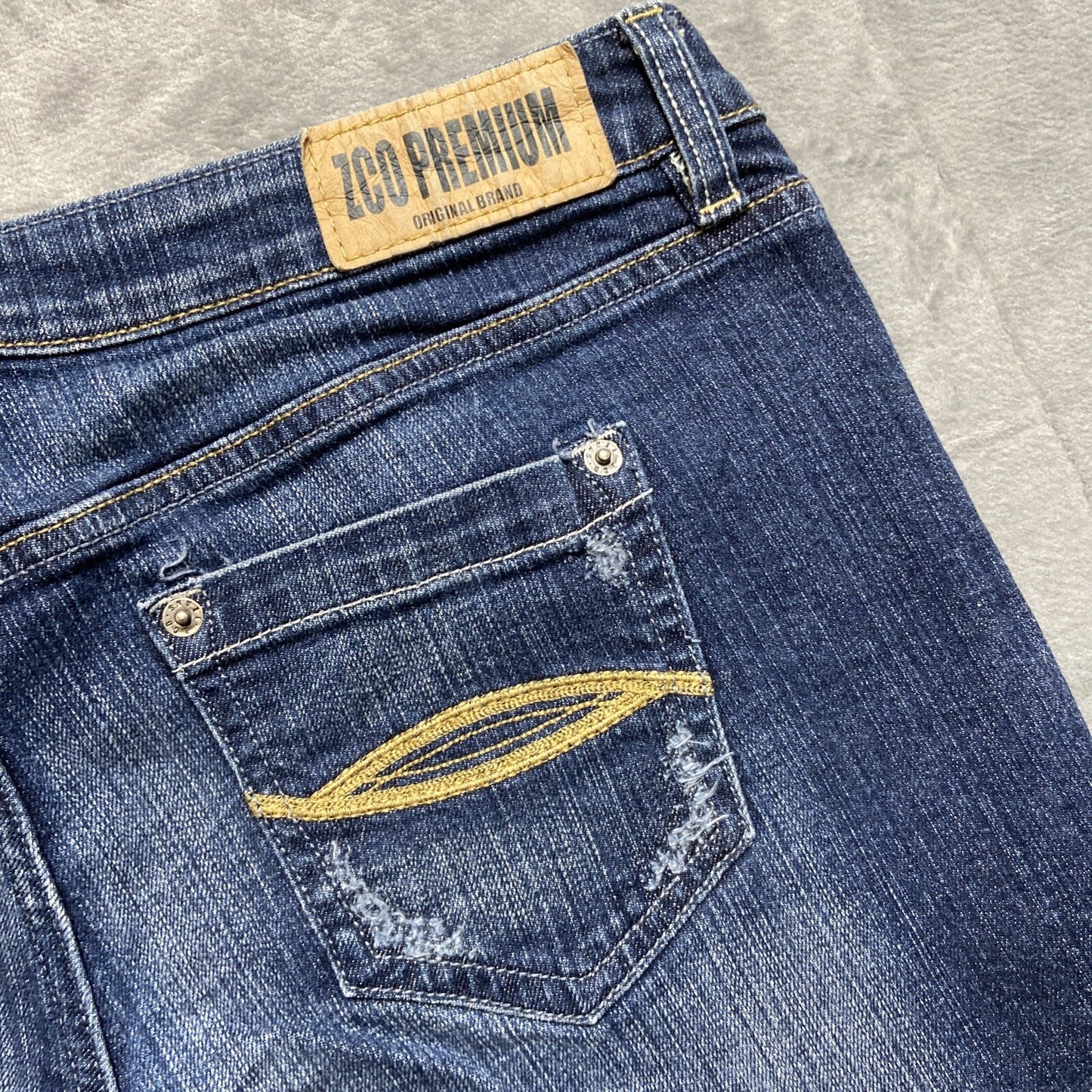 ZCO Premium Cuffed Denim Shorts Women’s Size 13 Blue Denim