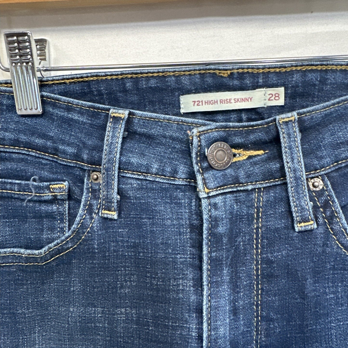 Levi's 721 Jeans Womens Size 28 High Rise Skinny Blue Dark Wash Distressed Crop