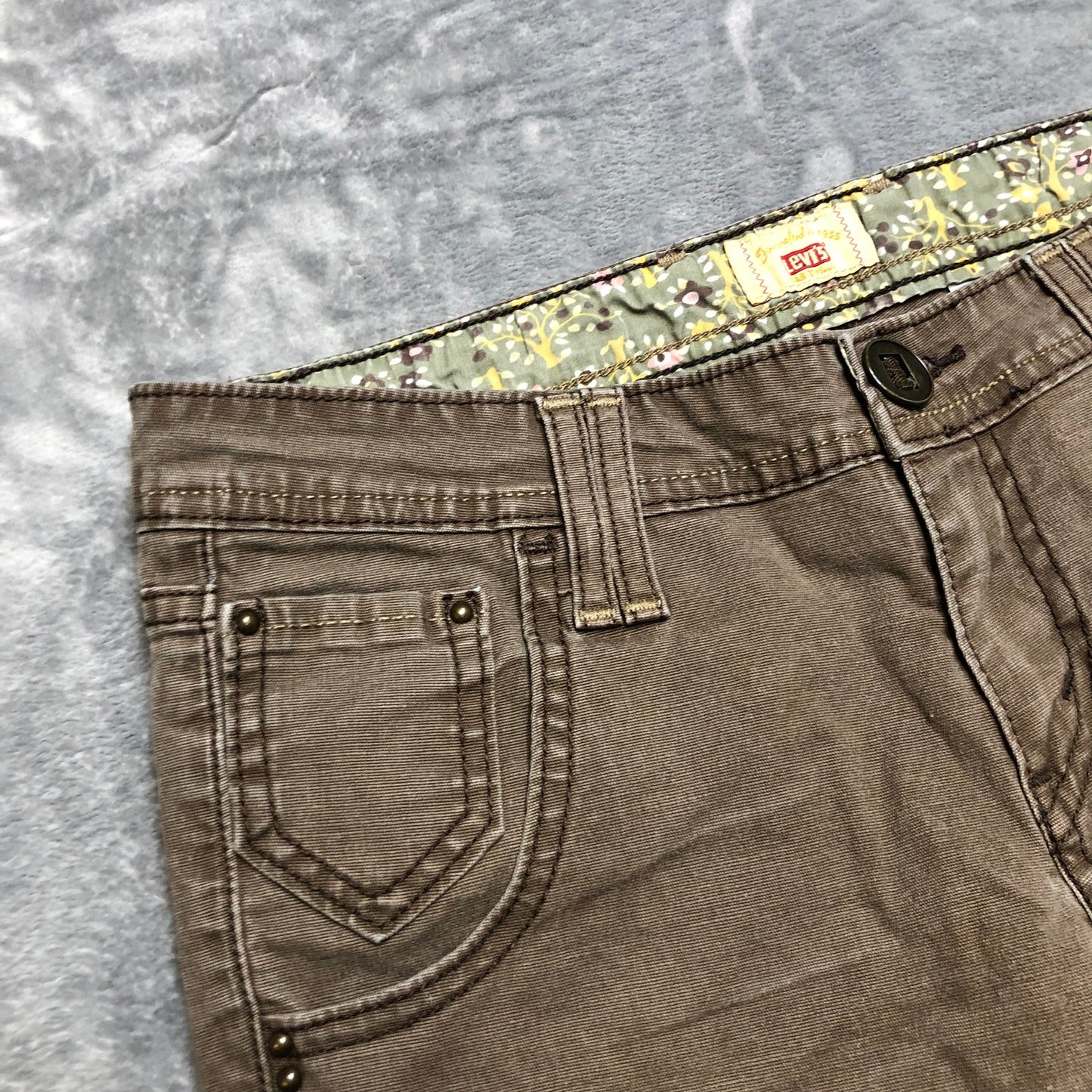 Vintage Levi's Straight Capri Pants Women's Size 7 Brown