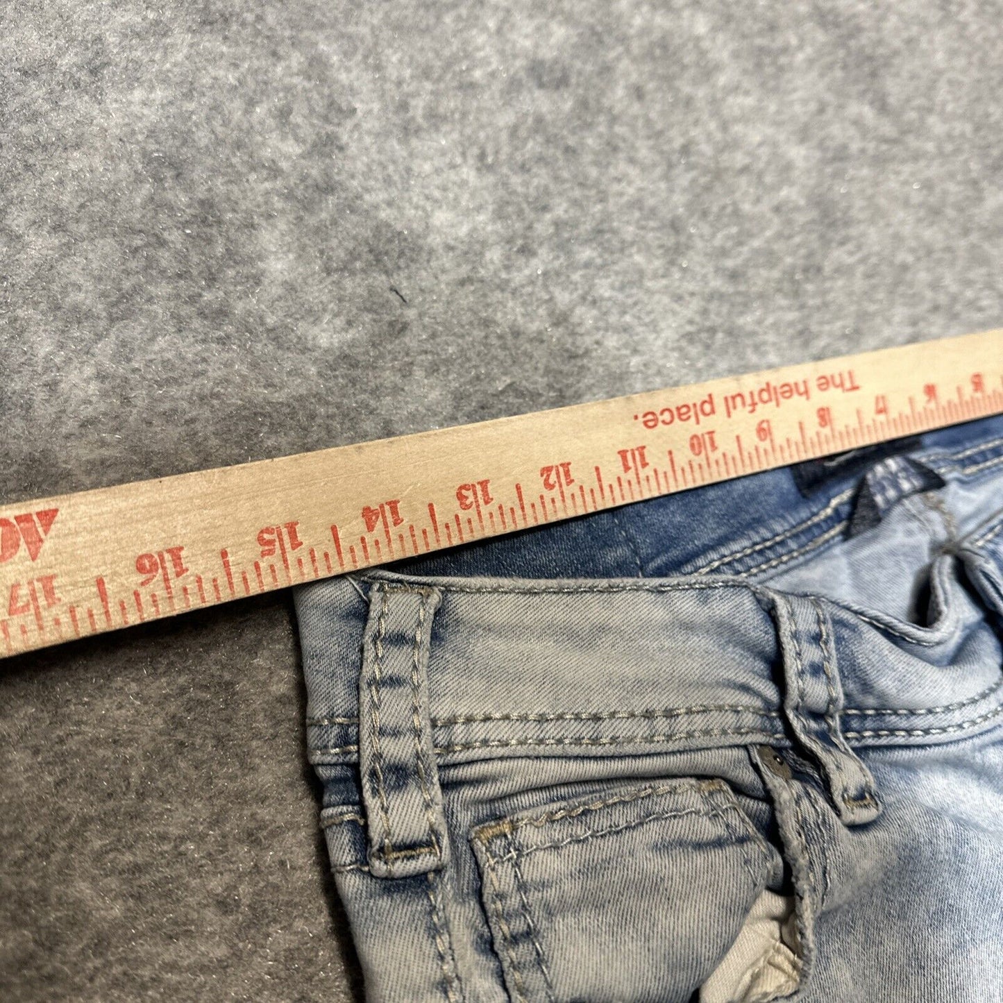 Silver Jeans Suki Mid Boot Distressed Jeans Women's Size 29/33 Blue Acid Wash