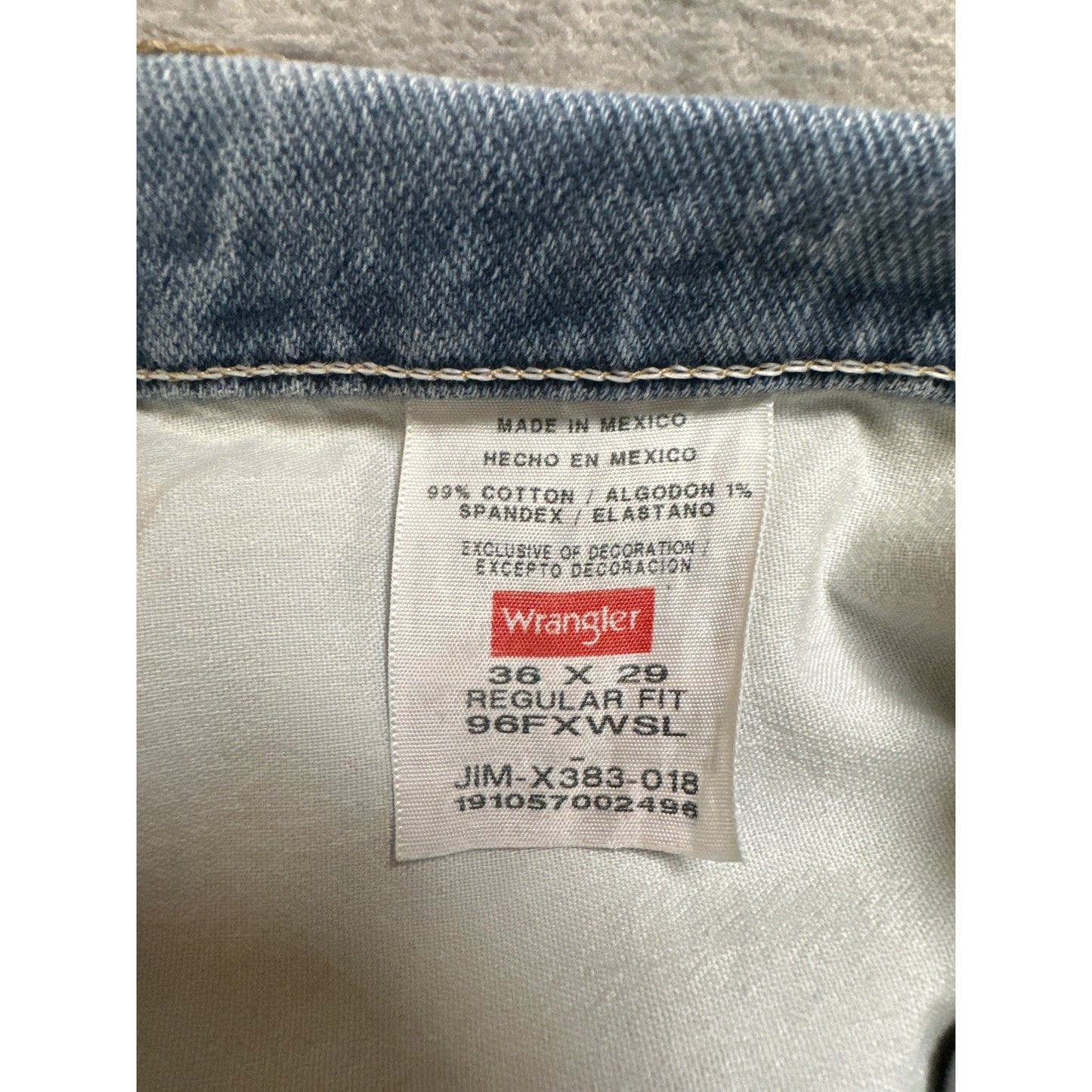 Lot of 2 Wrangler Levi's Straight Jeans Men's Size 36x29 Blue Denim
