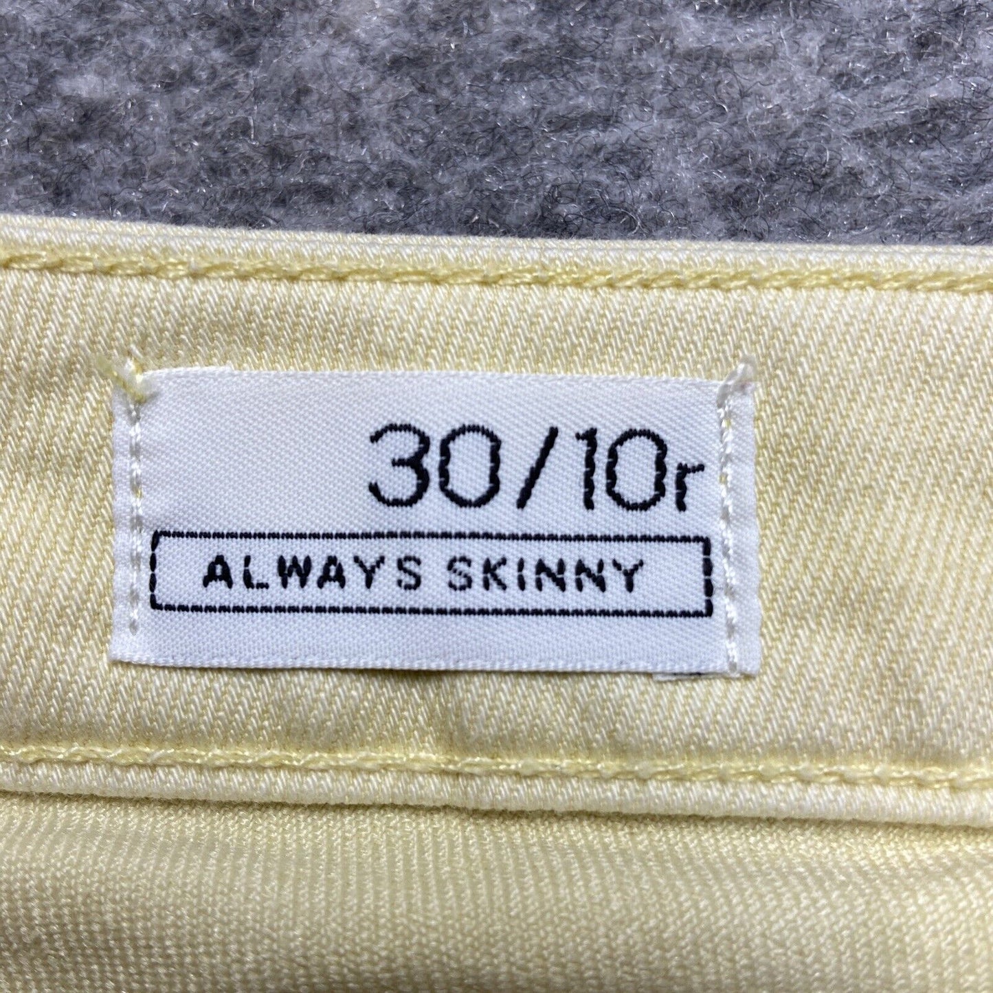 Gap 1969 Always Skinny Jeans Women's Size 30/10r Yellow Denim