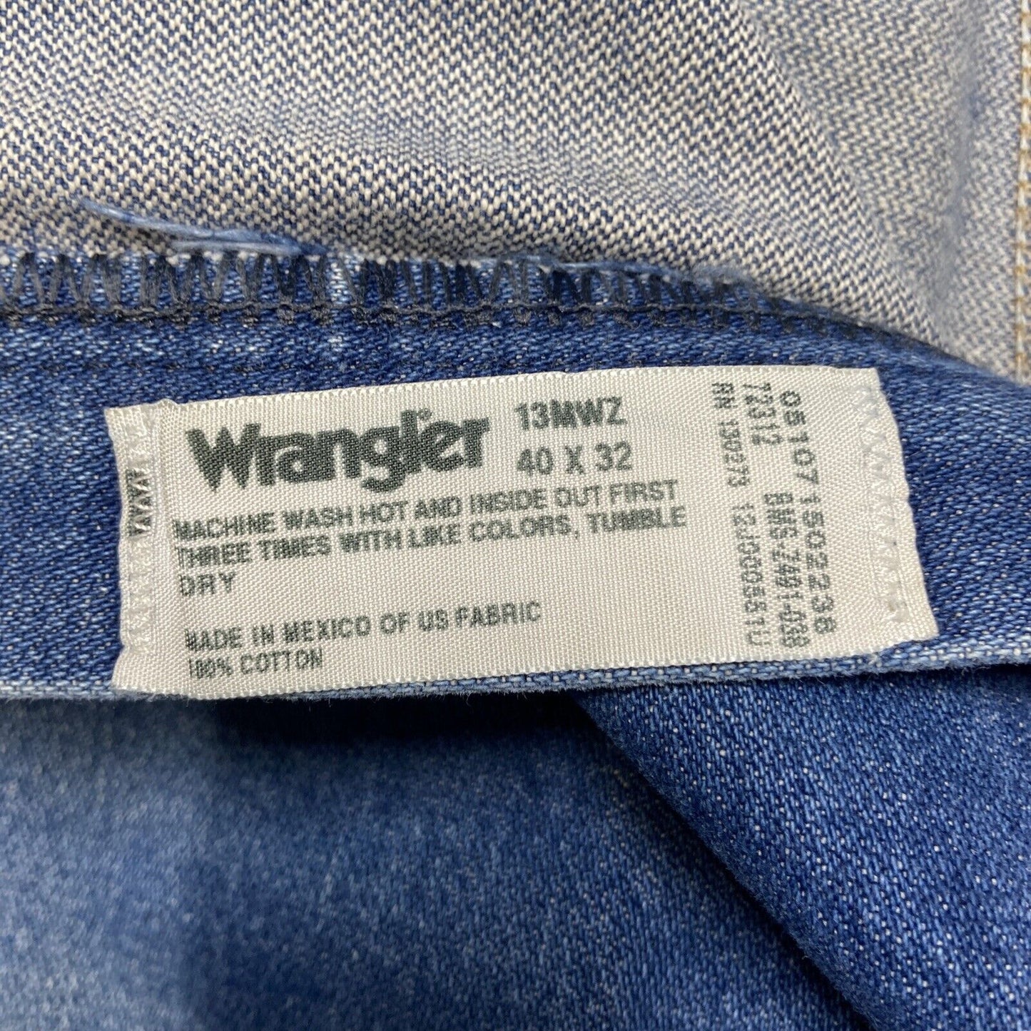 Wrangler 13MWZ Cowboy Cut Jeans Men's Size 40x32 Medium Wash Western